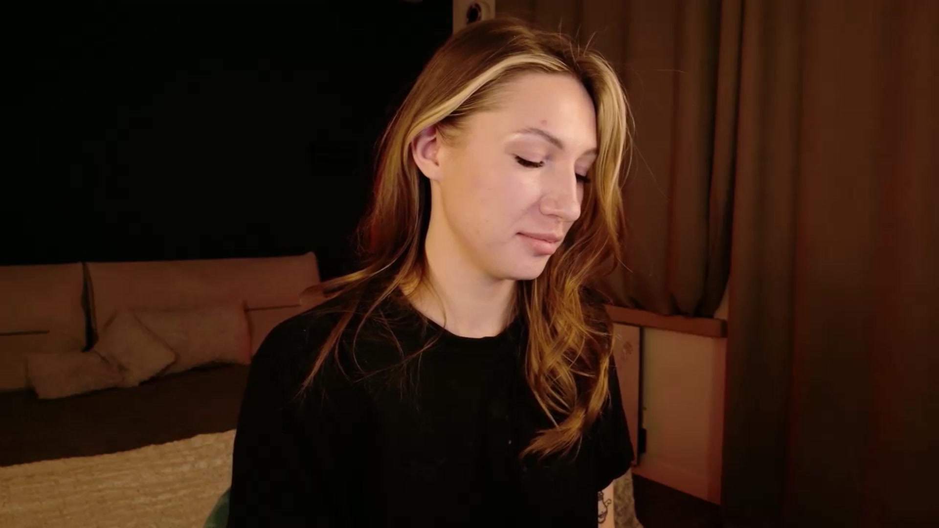 Gallery image thumbnail from LovelyGin's myfreecams stream on, 01/23/2026, 16:40 image 6 of 20