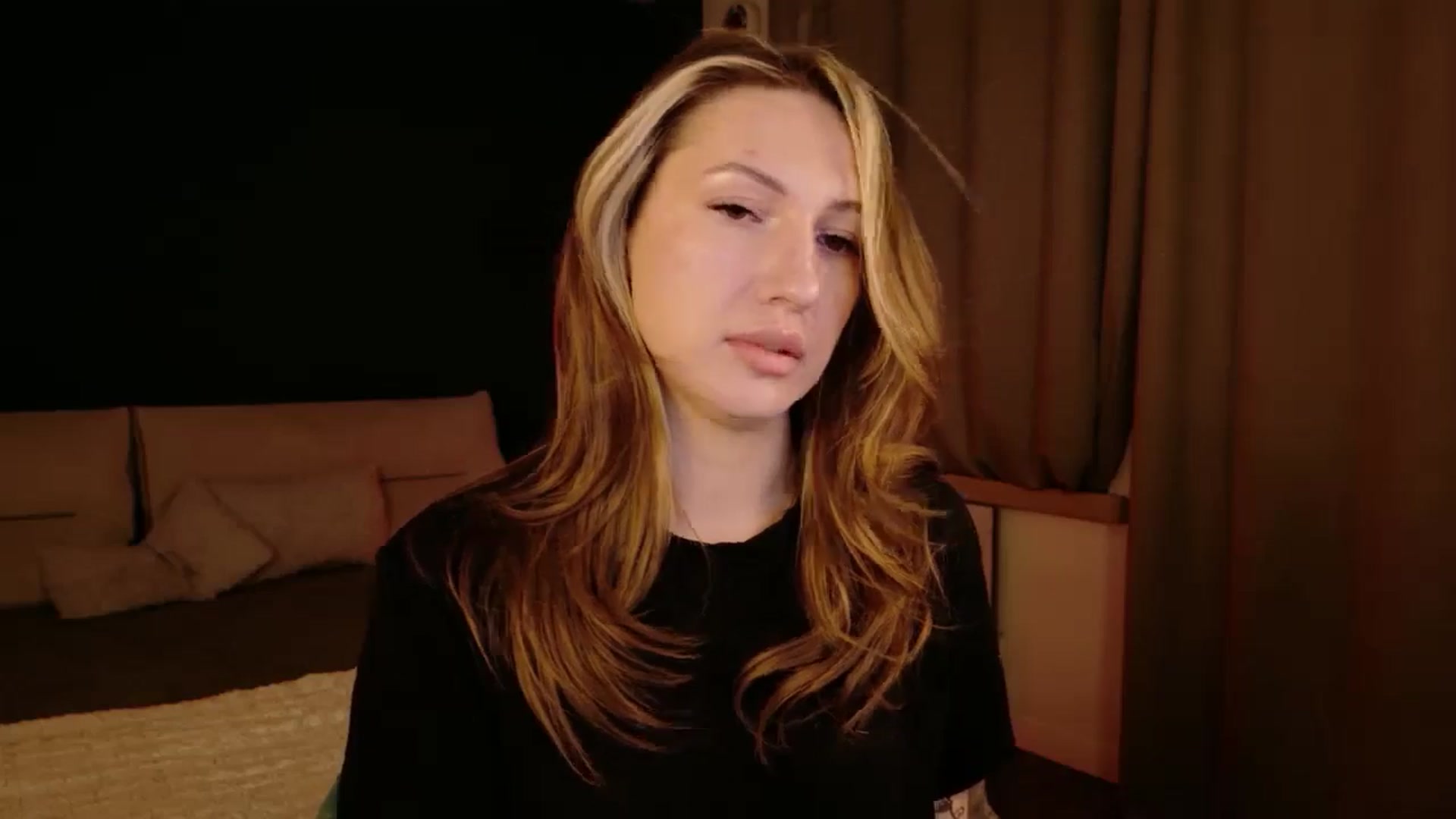Gallery image thumbnail from LovelyGin's myfreecams stream on, 01/23/2026, 16:40 image 19 of 20