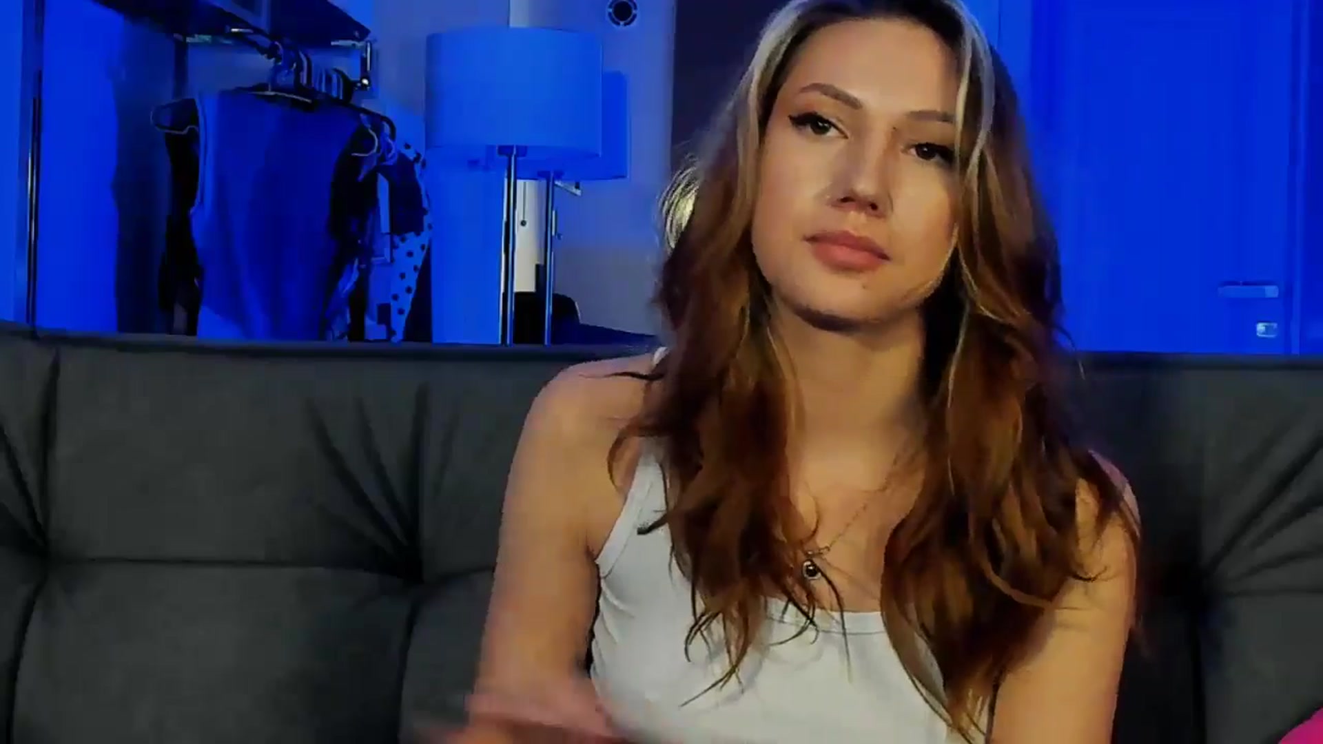 Gallery image thumbnail from LovelyGin's myfreecams stream on, 02/12/2026, 18:33 image 7 of 20