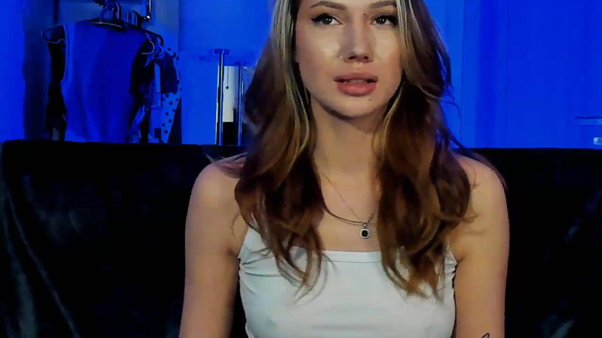 Gallery image thumbnail from LovelyGin's myfreecams stream on, 02/12/2026, 18:33 image 3 of 20