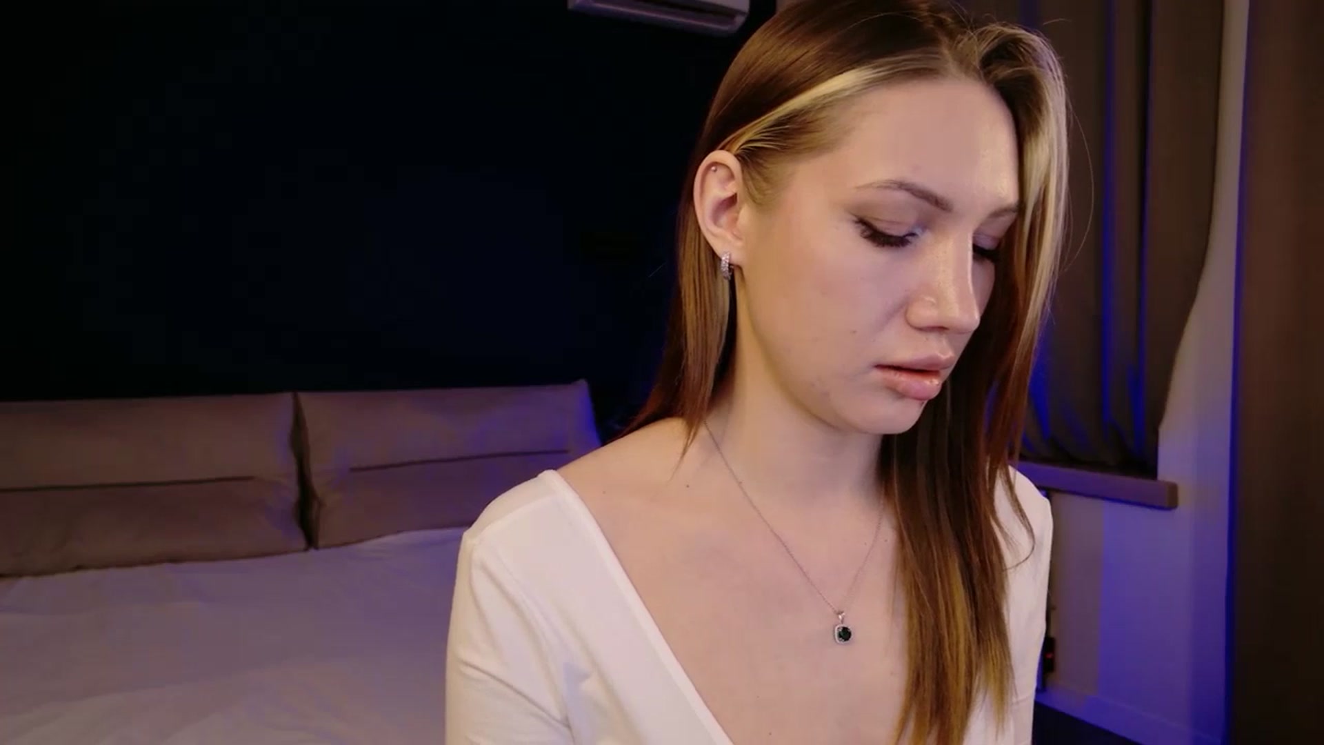 Gallery image thumbnail from LovelyGin's myfreecams stream on, 02/13/2026, 14:44 image 18 of 20
