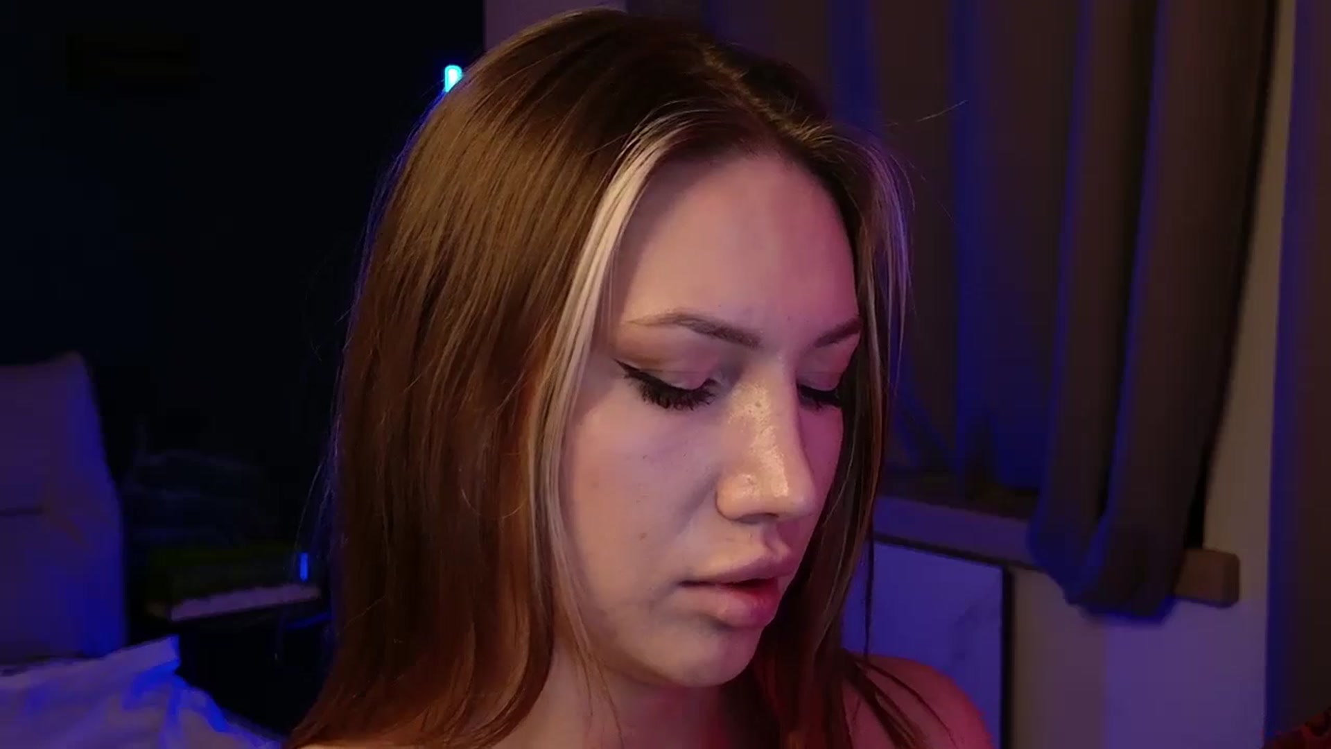 Gallery image thumbnail from LovelyGin's myfreecams stream on, 02/16/2026, 18:33 image 20 of 20