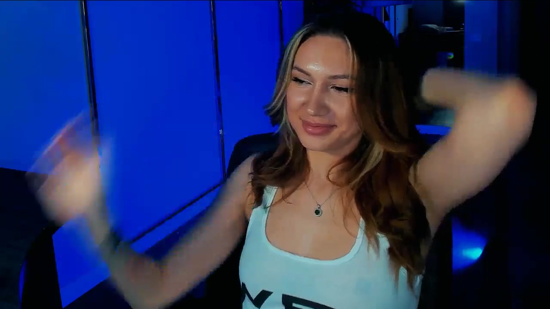Gallery image thumbnail from LovelyGin's myfreecams stream on, 02/17/2026, 15:59 image 9 of 20