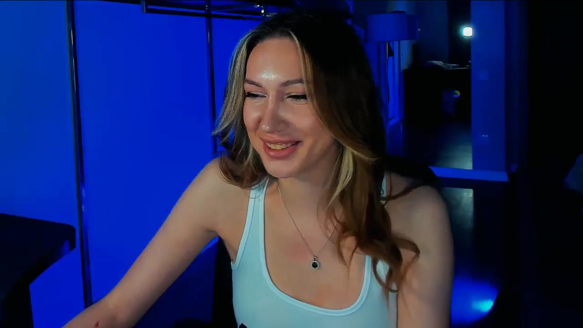 Gallery image thumbnail from LovelyGin's myfreecams stream on, 02/17/2026, 15:59 image 7 of 20