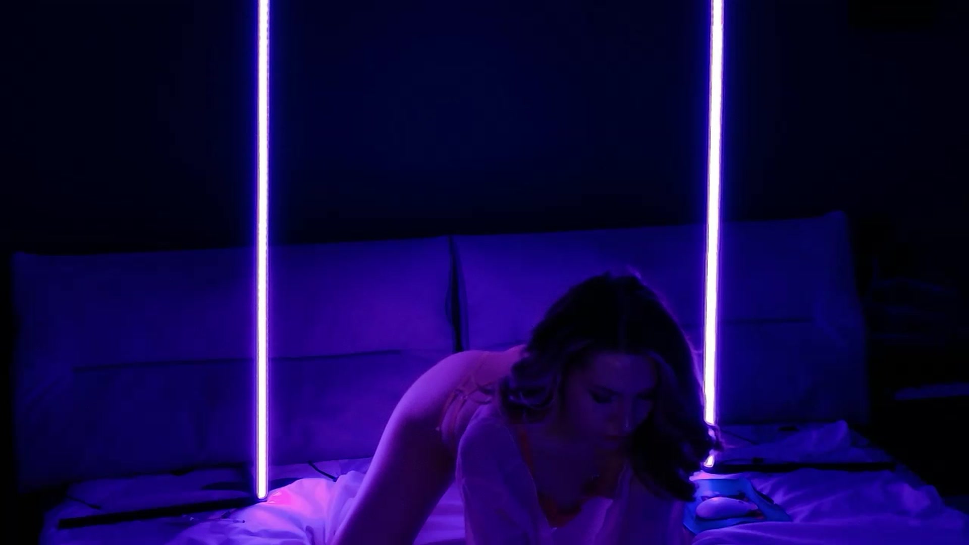 Gallery image thumbnail from LovelyGin's myfreecams stream on, 02/18/2026, 20:18 image 13 of 20