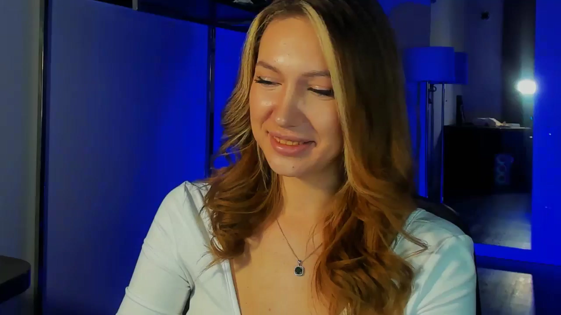 Gallery image thumbnail from LovelyGin's myfreecams stream on, 02/19/2026, 15:00 image 19 of 20