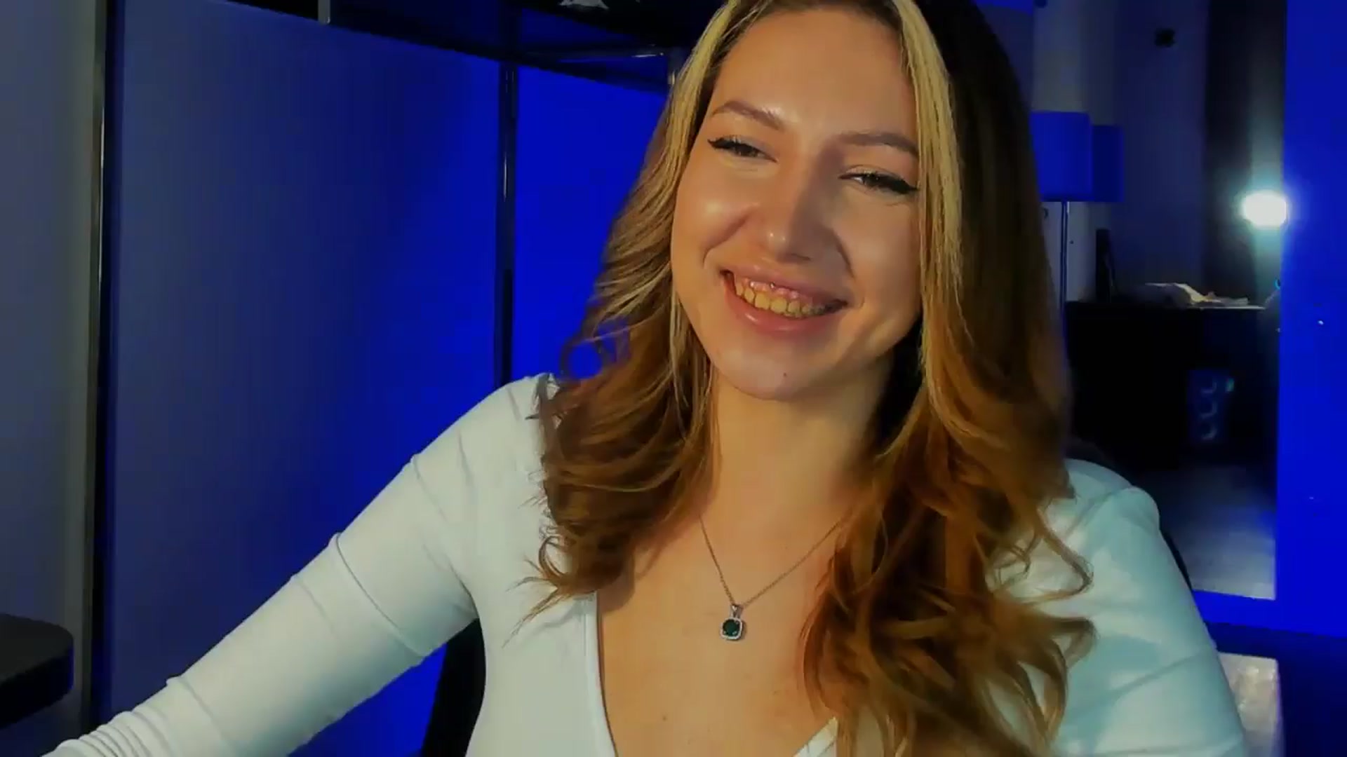Gallery image thumbnail from LovelyGin's myfreecams stream on, 02/19/2026, 15:00 image 15 of 20