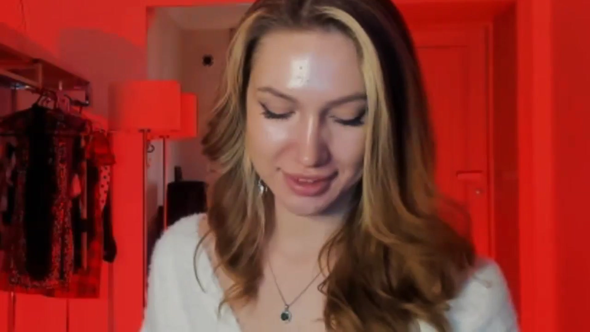 Gallery image thumbnail from LovelyGin's myfreecams stream on, 02/19/2026, 21:40 image 4 of 20