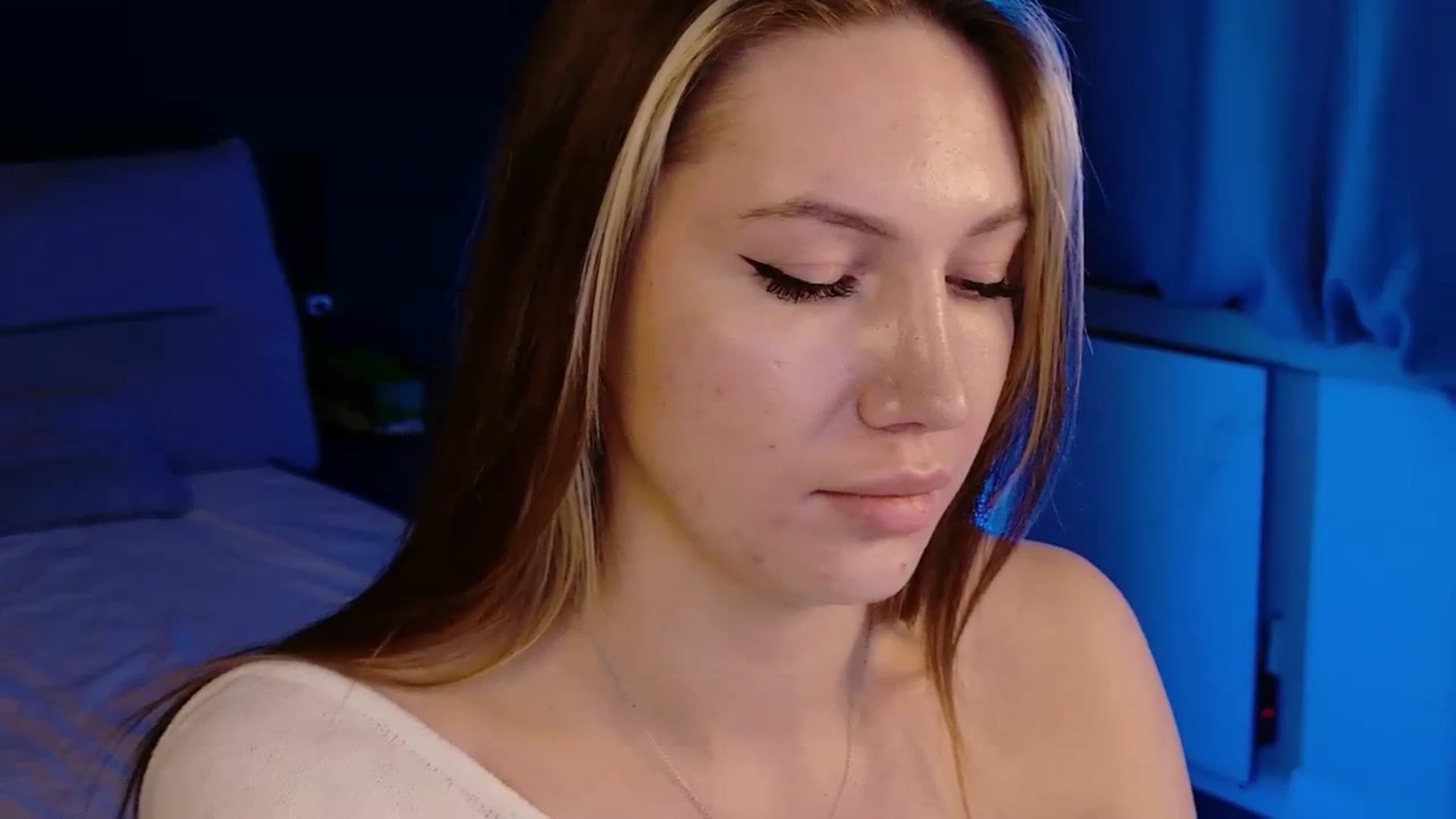 Gallery image thumbnail from LovelyGin's myfreecams stream on, 02/20/2026, 15:56 image 12 of 20