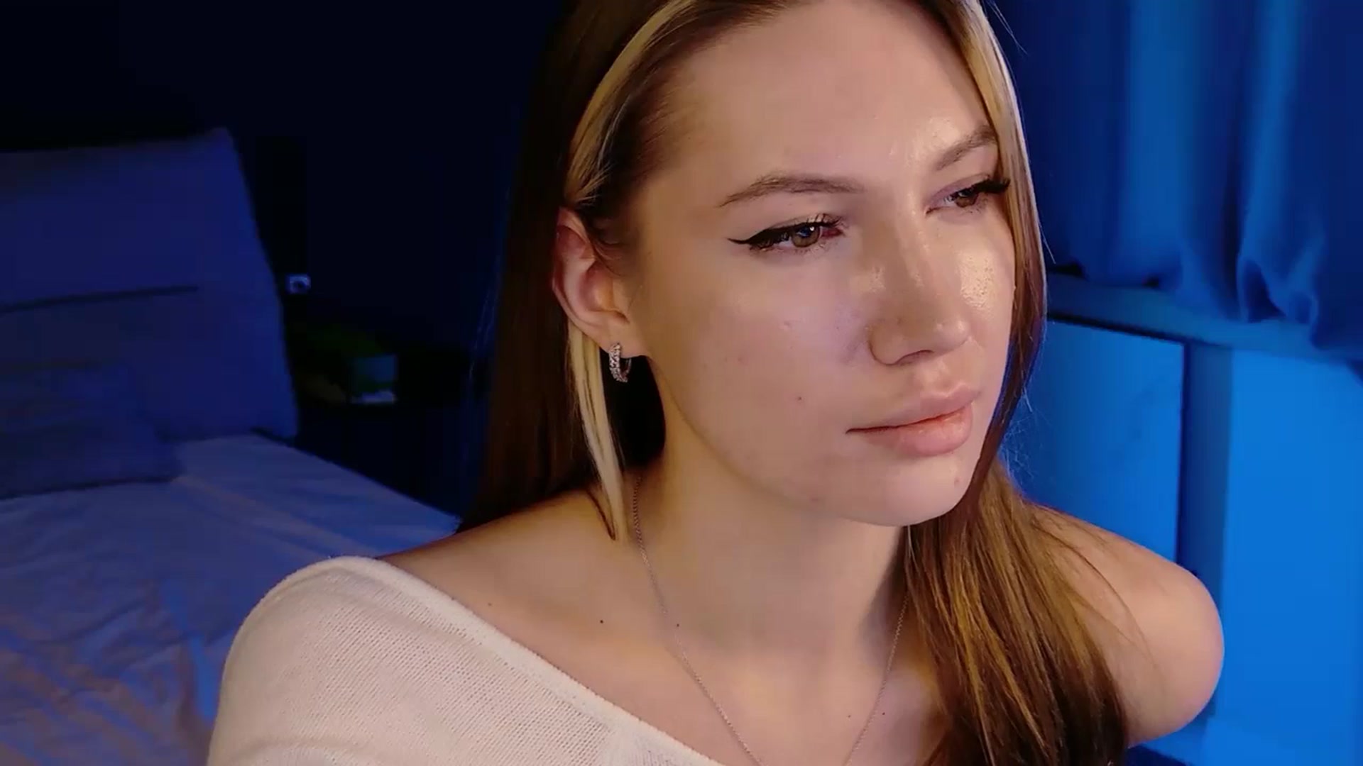 Gallery image thumbnail from LovelyGin's myfreecams stream on, 02/20/2026, 15:56 image 15 of 20
