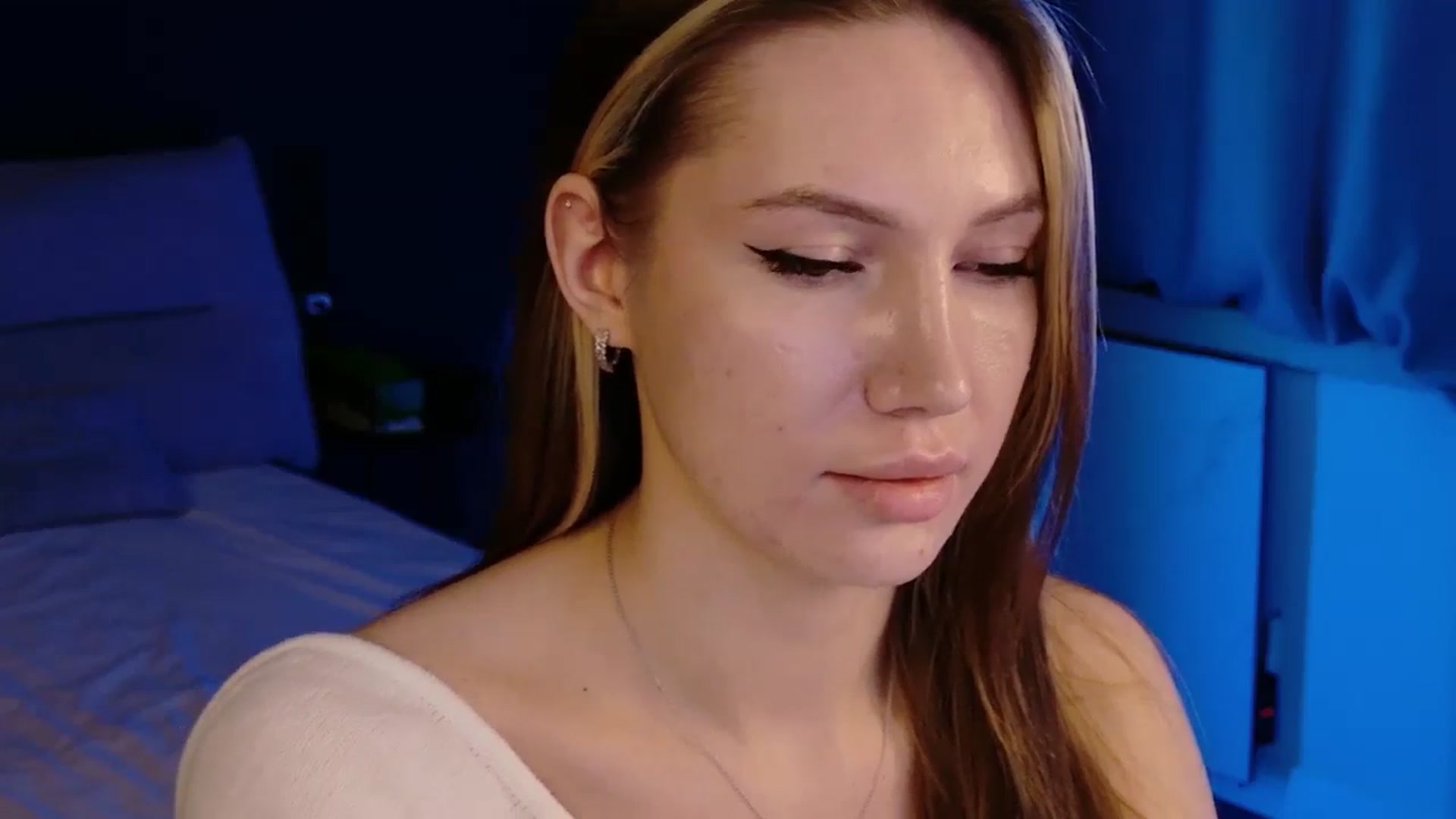 Gallery image thumbnail from LovelyGin's myfreecams stream on, 02/20/2026, 15:56 image 14 of 20