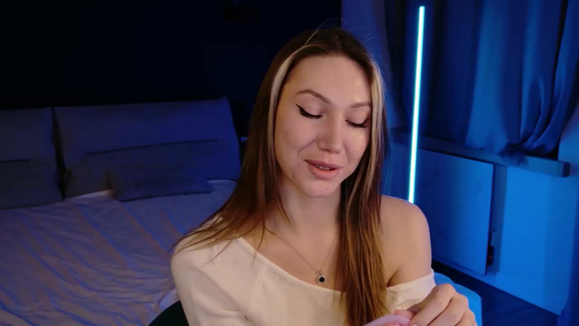 Gallery image thumbnail from LovelyGin's myfreecams stream on, 02/20/2026, 16:41 image 10 of 20