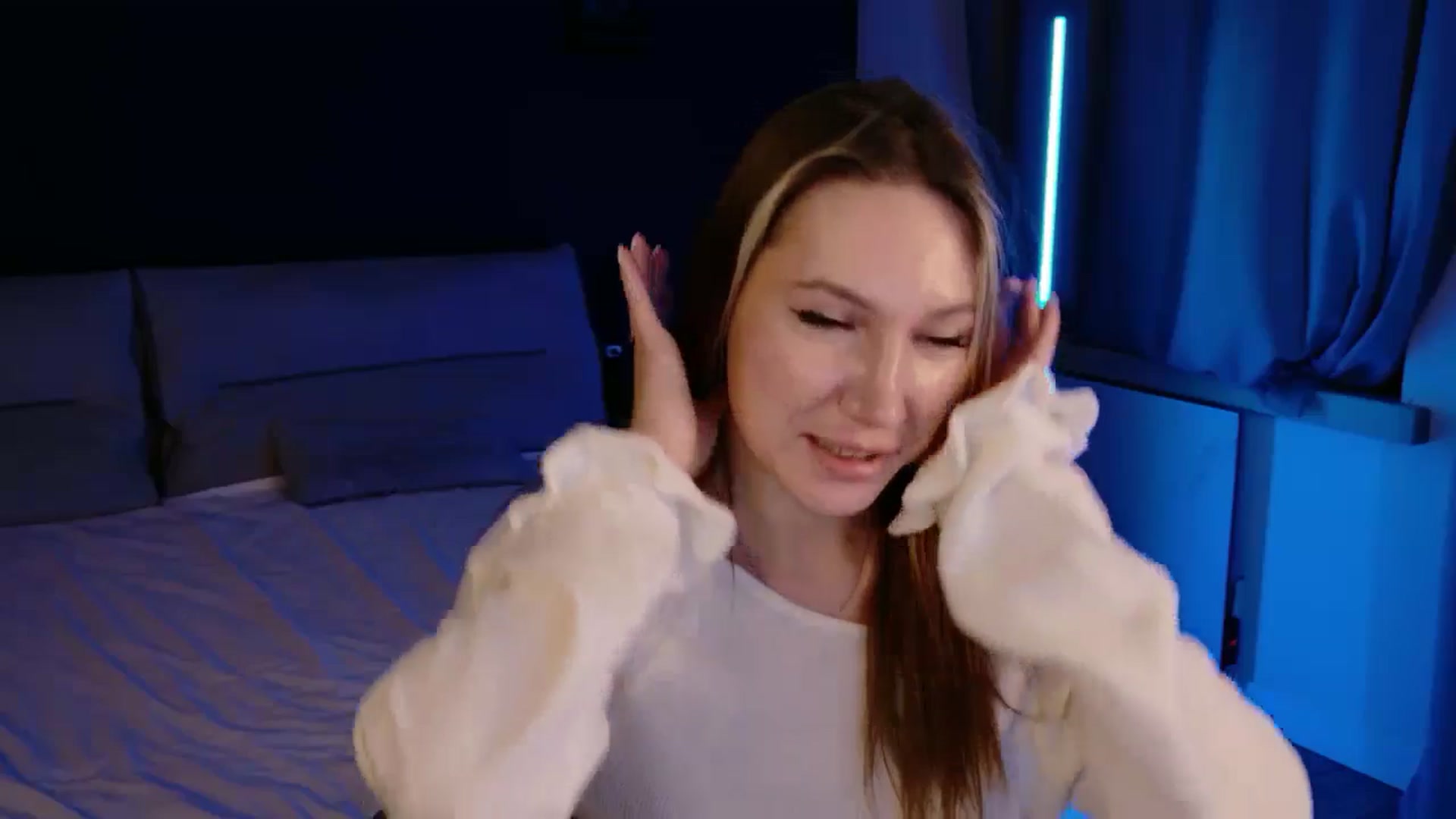 Gallery image thumbnail from LovelyGin's myfreecams stream on, 02/20/2026, 16:41 image 3 of 20