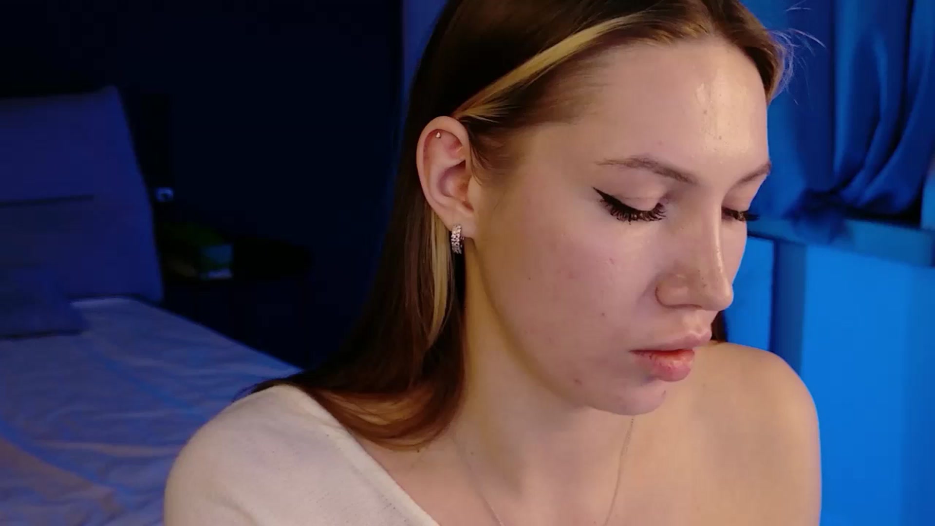 Gallery image thumbnail from LovelyGin's myfreecams stream on, 02/20/2026, 20:24 image 1 of 20