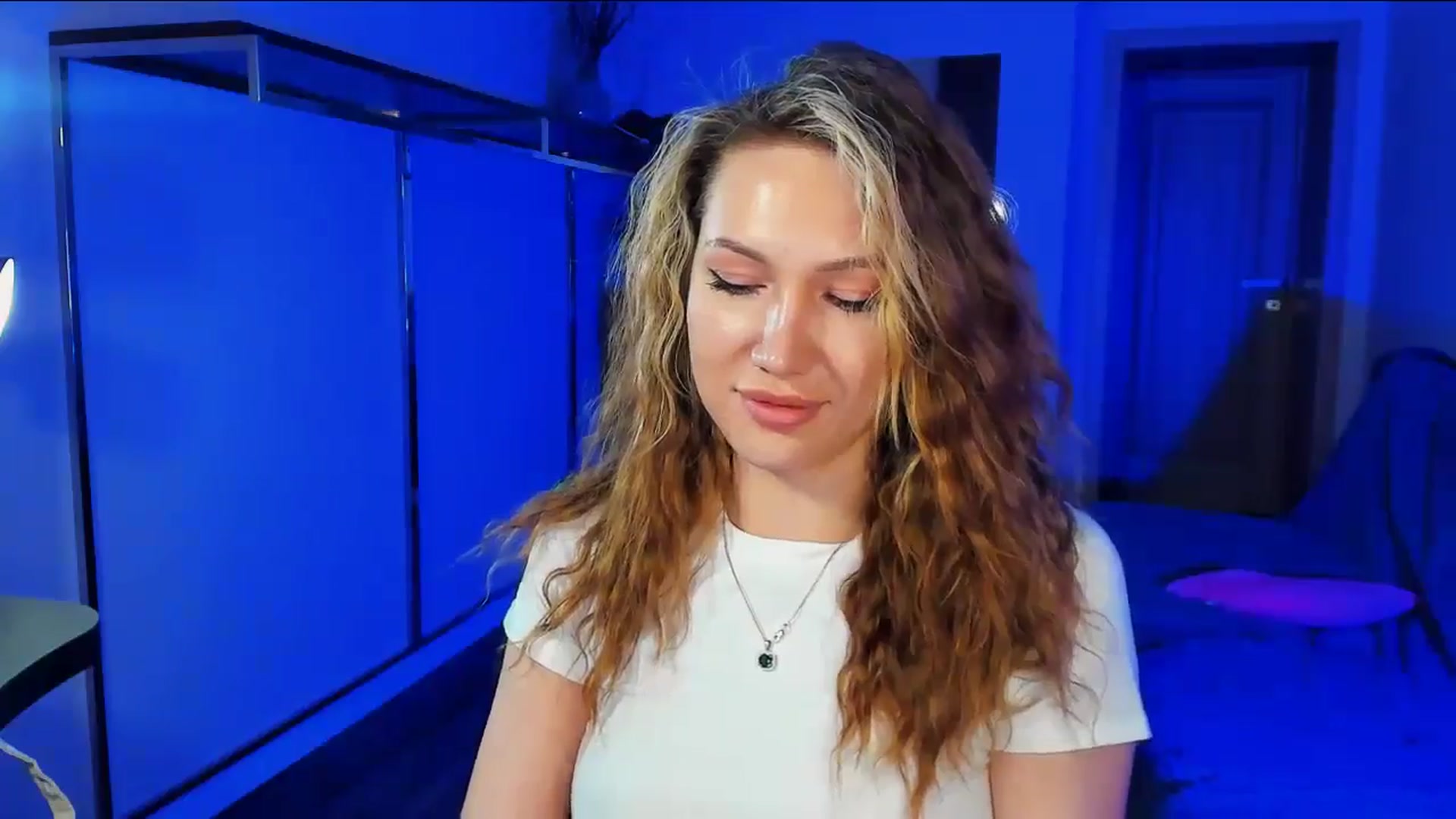 Gallery image thumbnail from LovelyGin's myfreecams stream on, 02/24/2026, 15:45 image 14 of 20