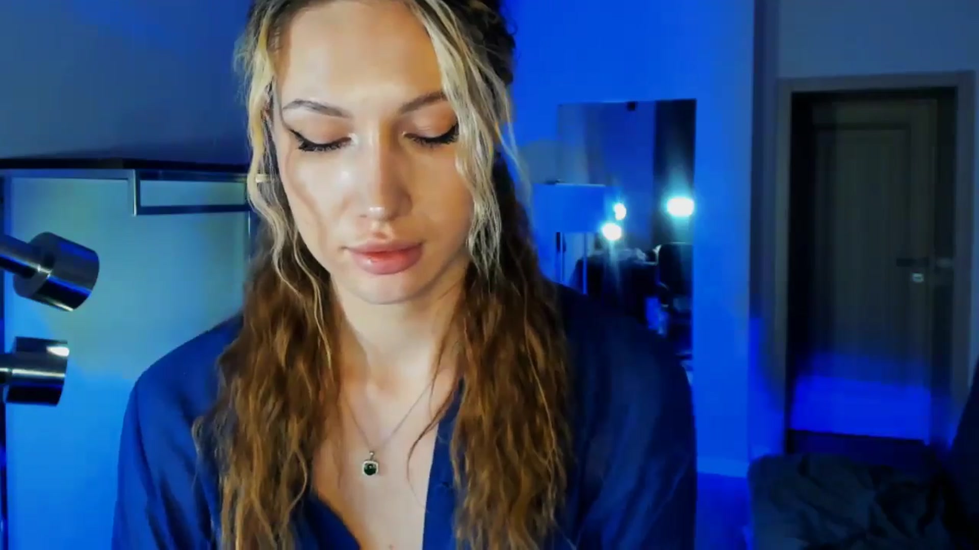 Gallery image thumbnail from LovelyGin's myfreecams stream on, 02/26/2026, 18:50 image 14 of 20