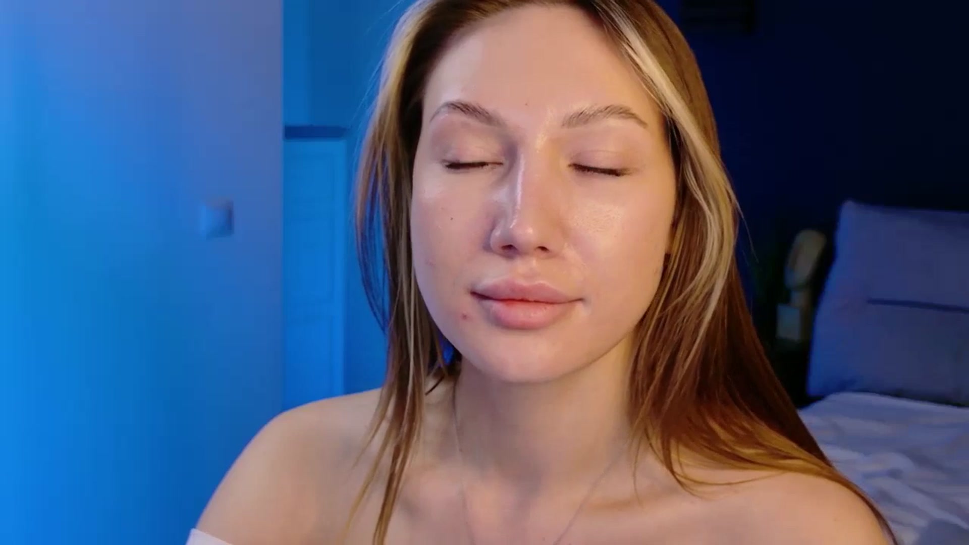Gallery image thumbnail from LovelyGin's myfreecams stream on, 02/27/2026, 18:40 image 14 of 20