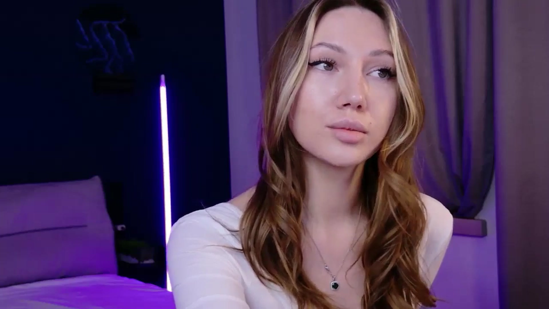 Gallery image thumbnail from LovelyGin's myfreecams stream on, 03/02/2026, 15:21 image 12 of 20