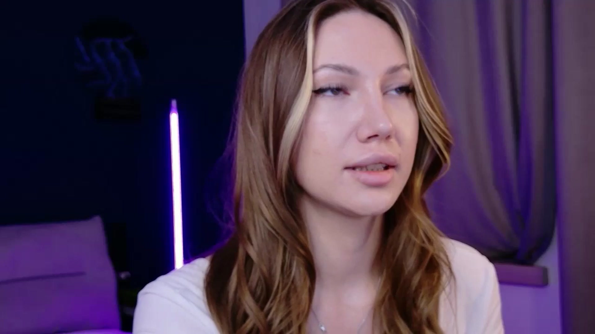 Gallery image thumbnail from LovelyGin's myfreecams stream on, 03/02/2026, 15:21 image 4 of 20