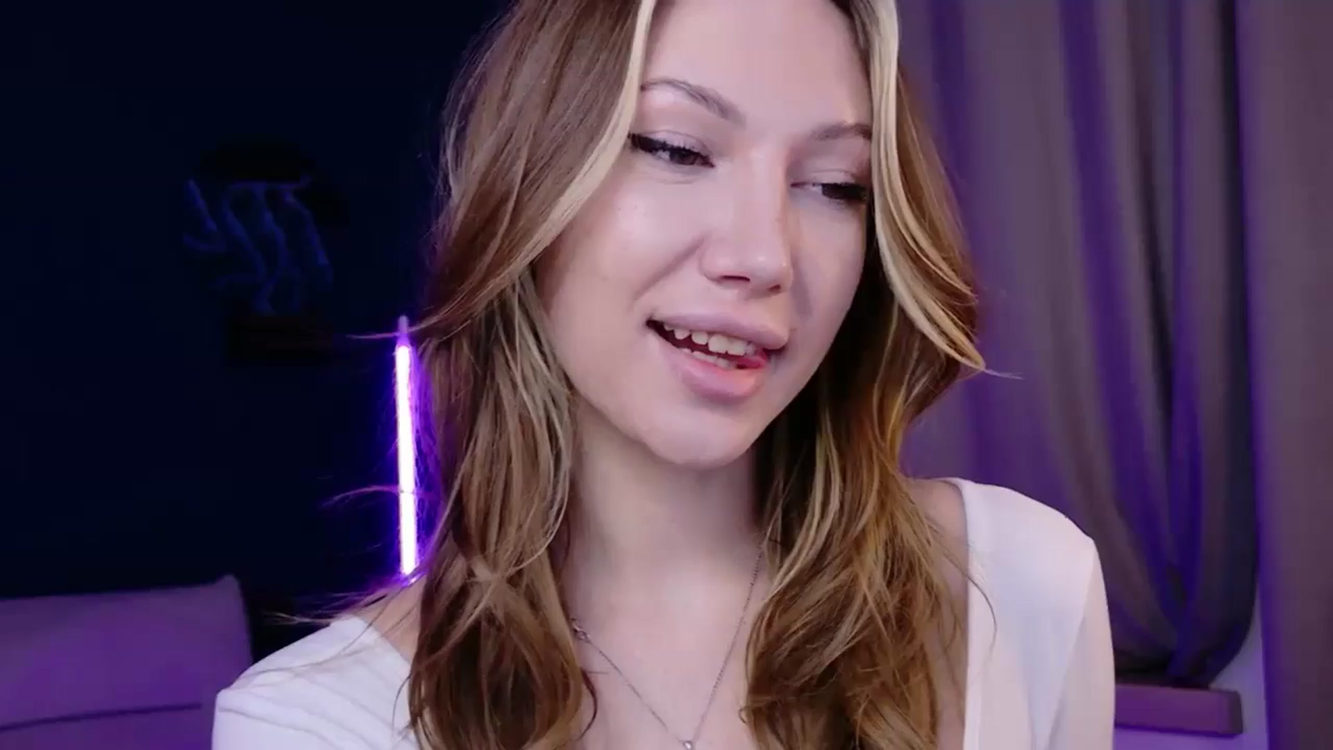 Gallery image thumbnail from LovelyGin's myfreecams stream on, 03/02/2026, 15:21 image 1 of 20