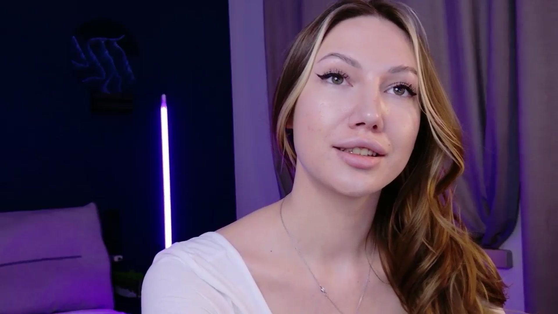 Gallery image thumbnail from LovelyGin's myfreecams stream on, 03/02/2026, 15:21 image 5 of 20