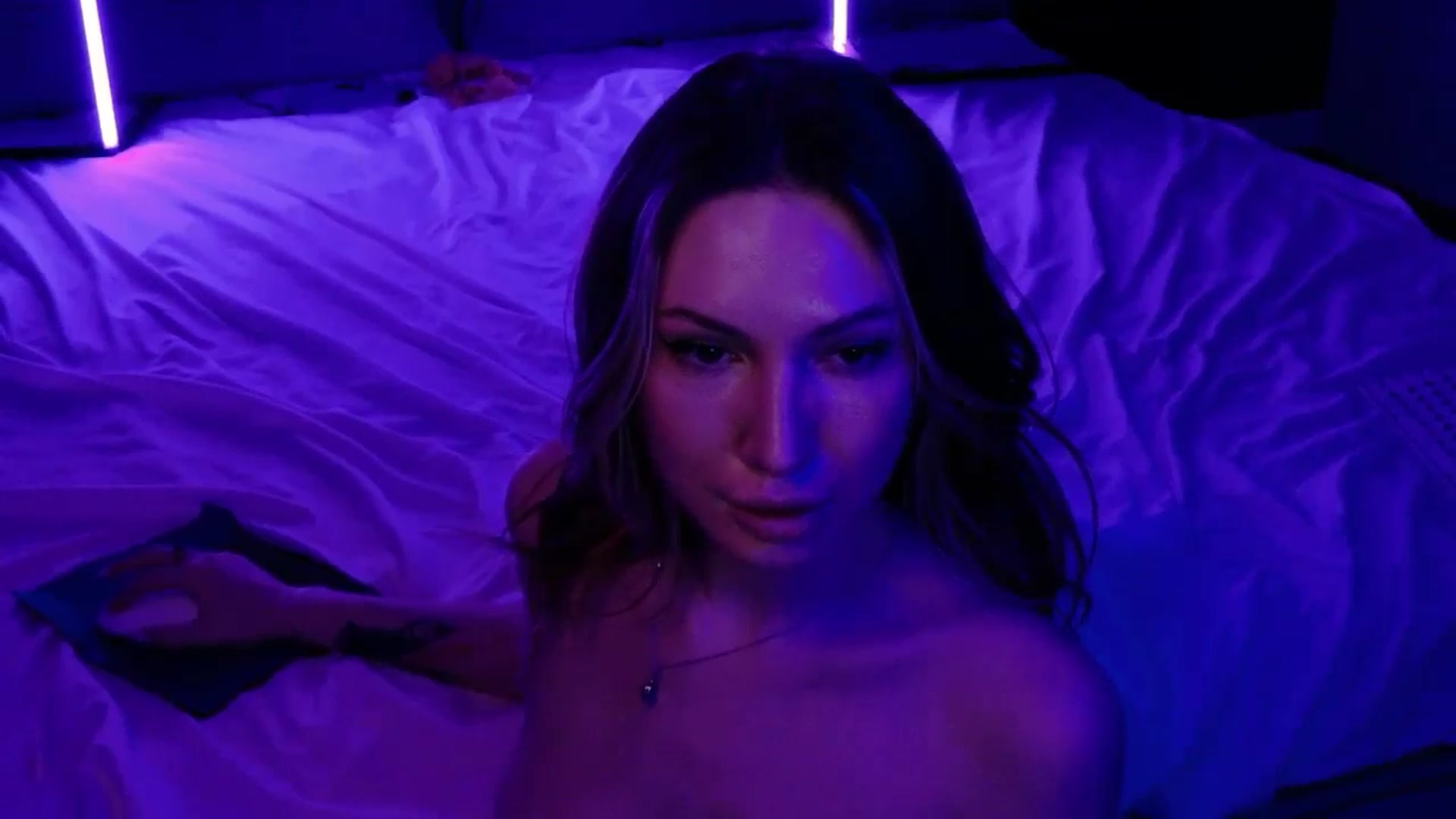 Gallery image thumbnail from LovelyGin's myfreecams stream on, 03/02/2026, 16:59 image 18 of 20