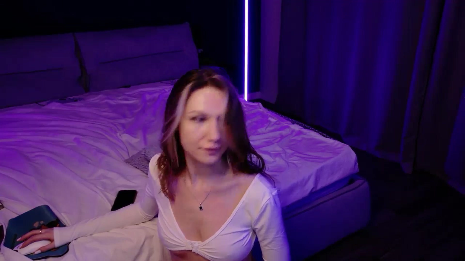 Gallery image thumbnail from LovelyGin's myfreecams stream on, 03/02/2026, 18:47 image 20 of 20