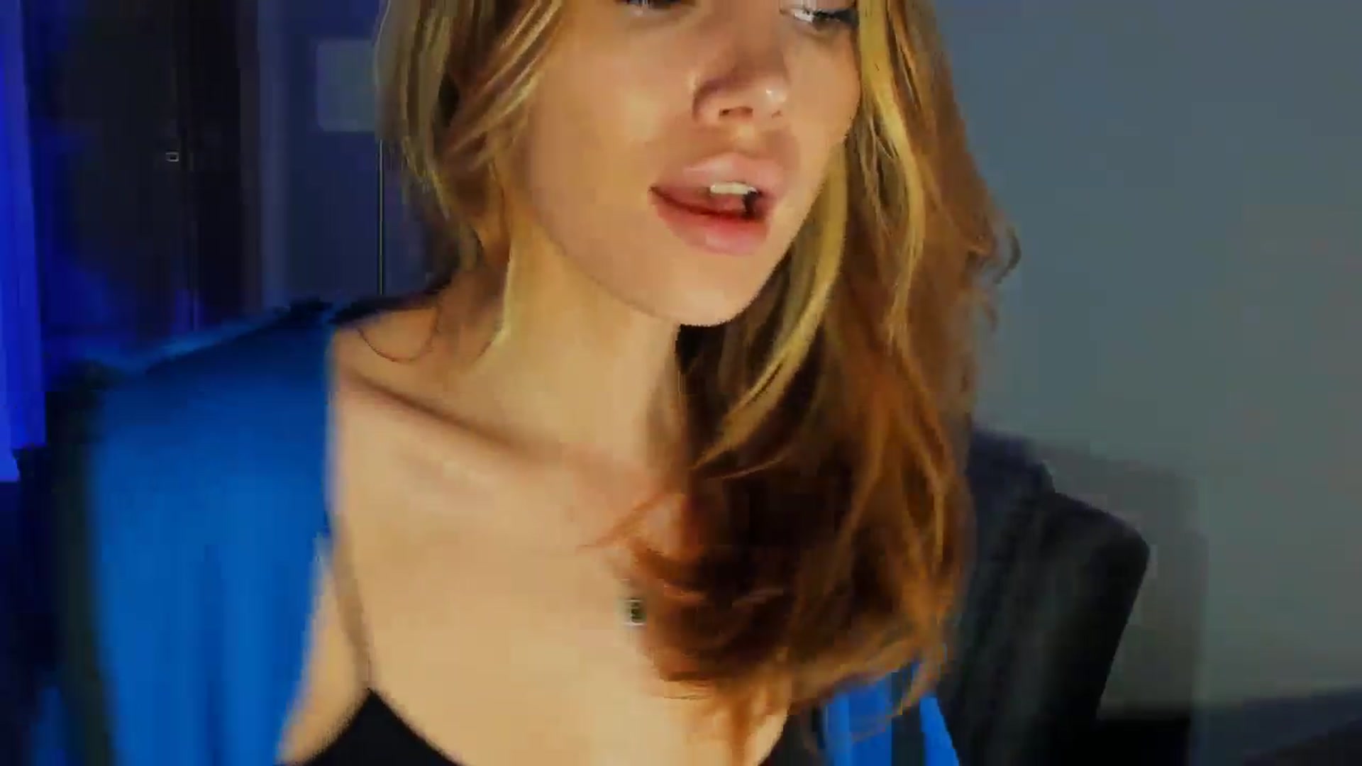 Gallery image thumbnail from LovelyGin's myfreecams stream on, 03/03/2026, 18:59 image 20 of 20