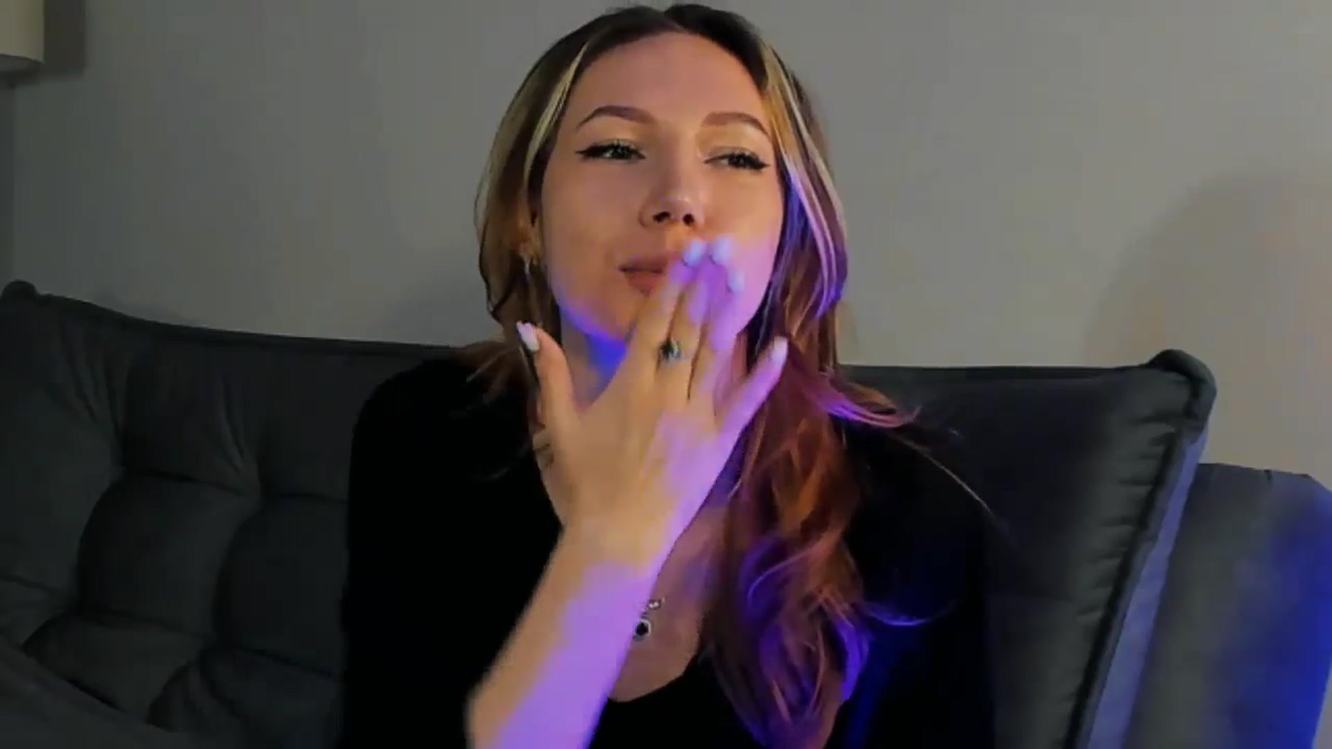Gallery image thumbnail from LovelyGin's myfreecams stream on, 03/04/2026, 15:32 image 14 of 20