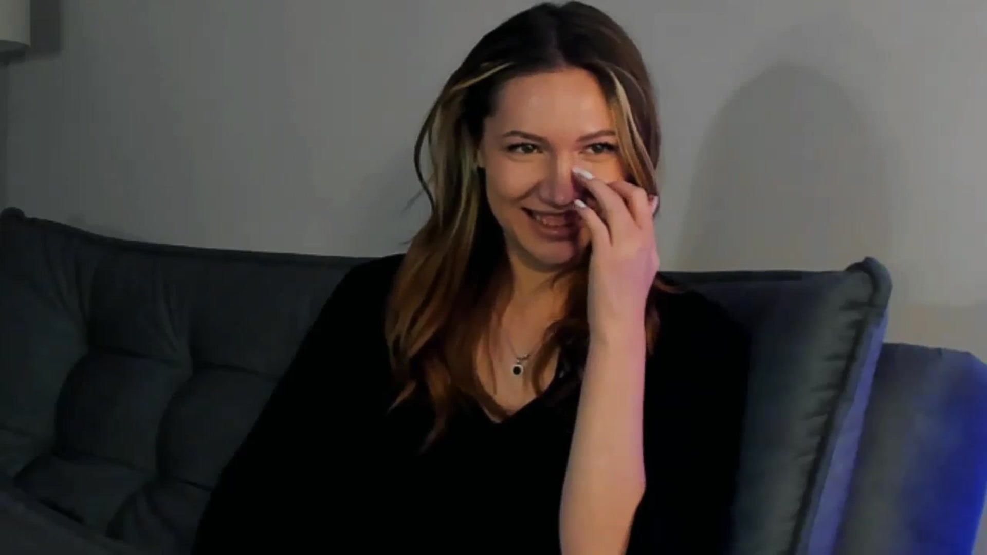 Gallery image thumbnail from LovelyGin's myfreecams stream on, 03/04/2026, 15:32 image 15 of 20