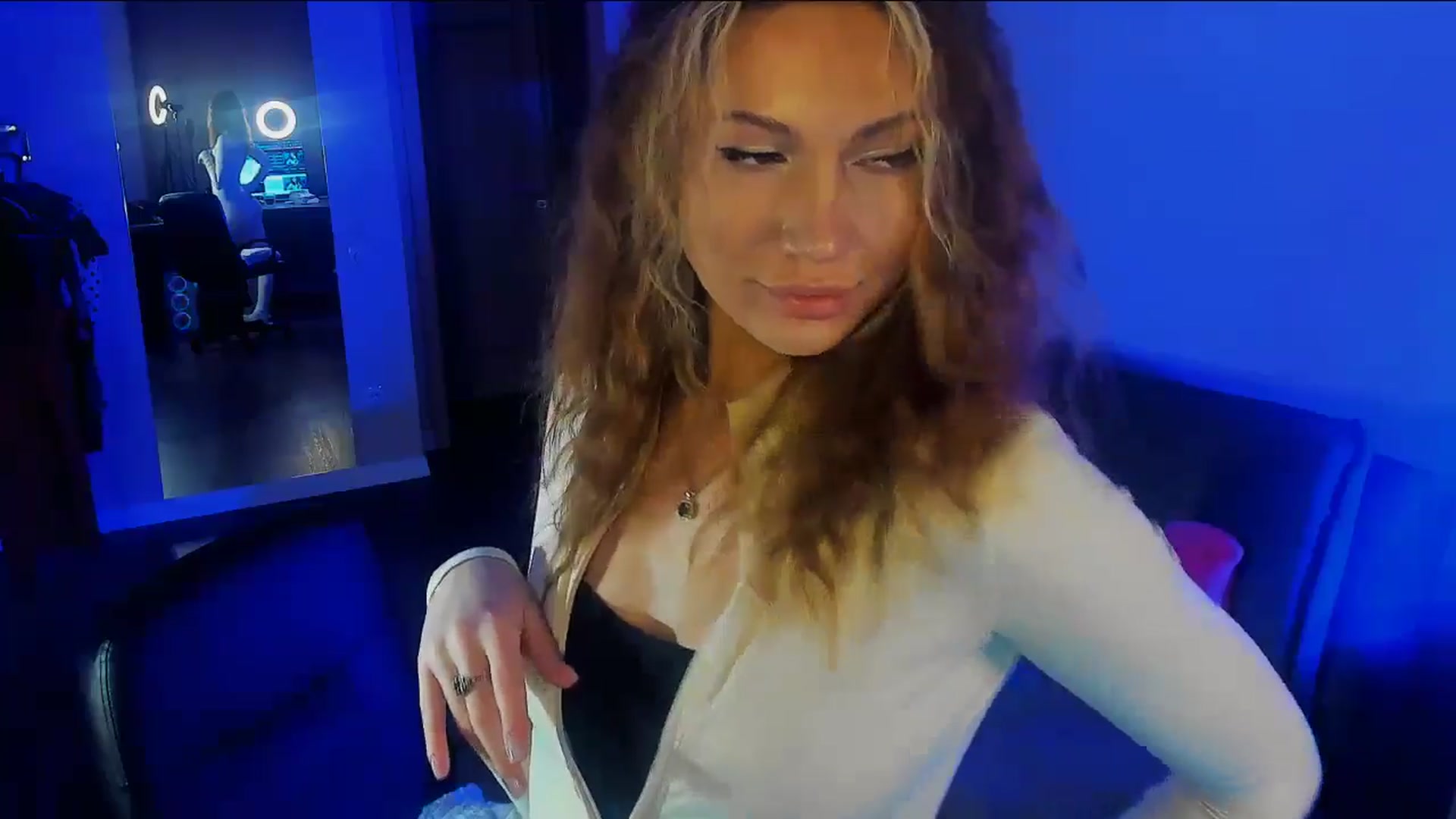 Gallery image thumbnail from LovelyGin's myfreecams stream on, 03/06/2026, 15:07 image 7 of 20