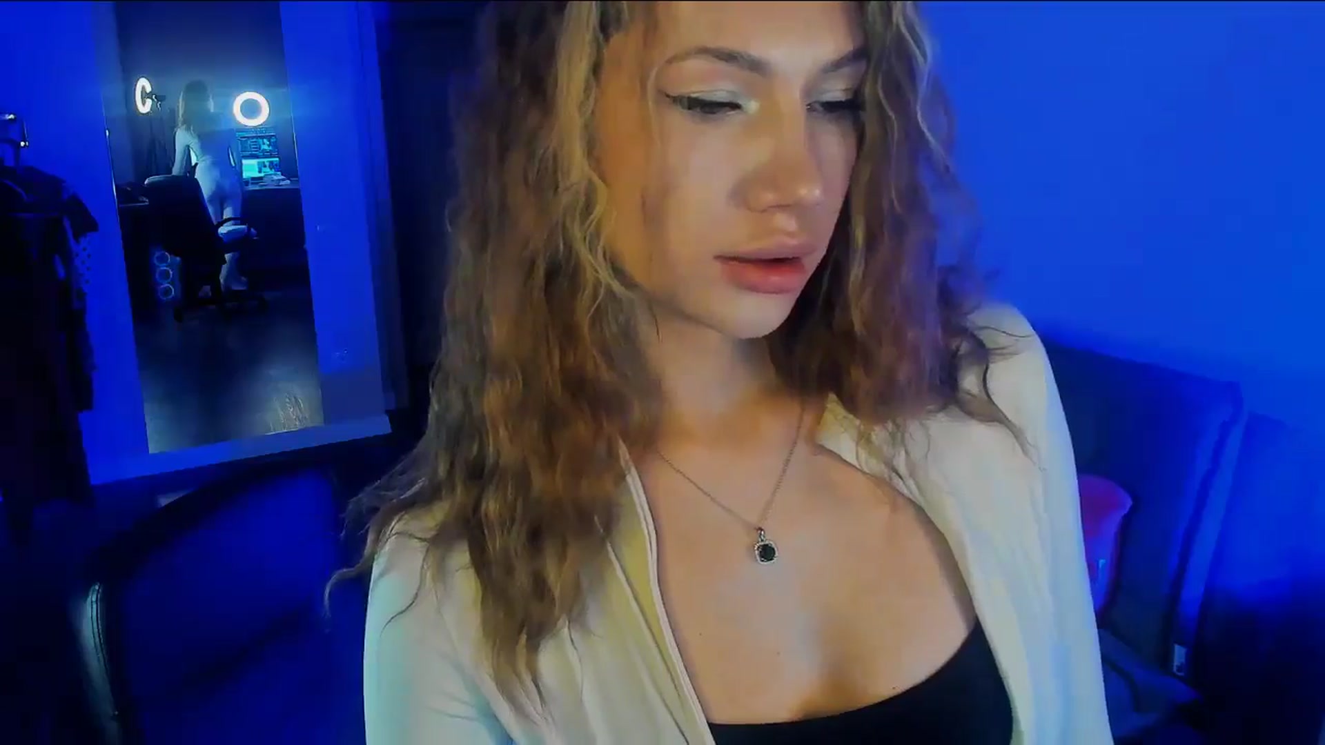 Gallery image thumbnail from LovelyGin's myfreecams stream on, 03/06/2026, 15:07 image 9 of 20