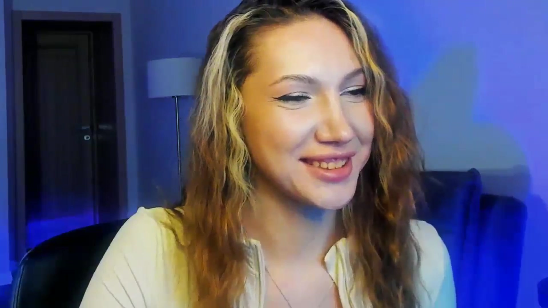 Gallery image thumbnail from LovelyGin's myfreecams stream on, 03/06/2026, 18:51 image 15 of 20