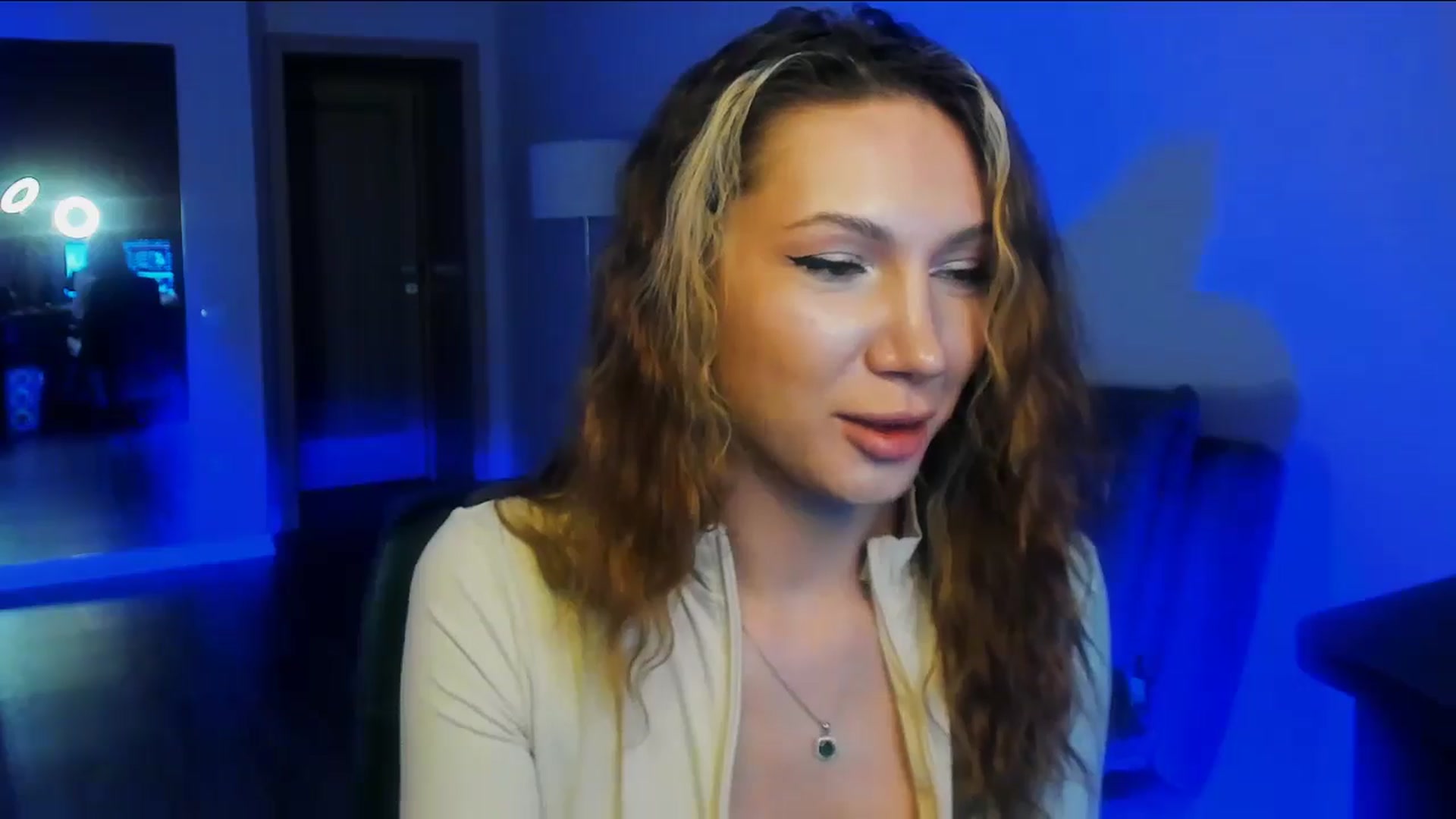 Gallery image thumbnail from LovelyGin's myfreecams stream on, 03/06/2026, 18:51 image 7 of 20