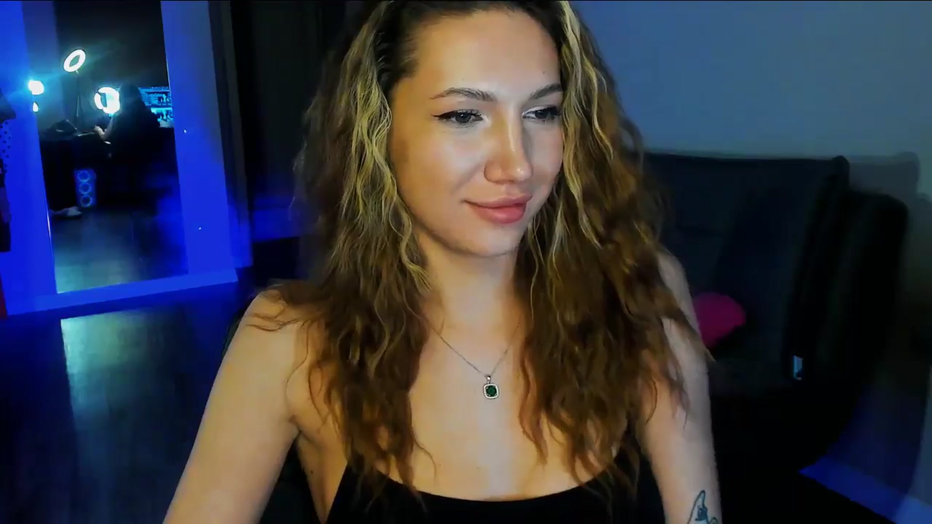 Gallery image thumbnail from LovelyGin's myfreecams stream on, 03/06/2026, 21:25 image 5 of 20