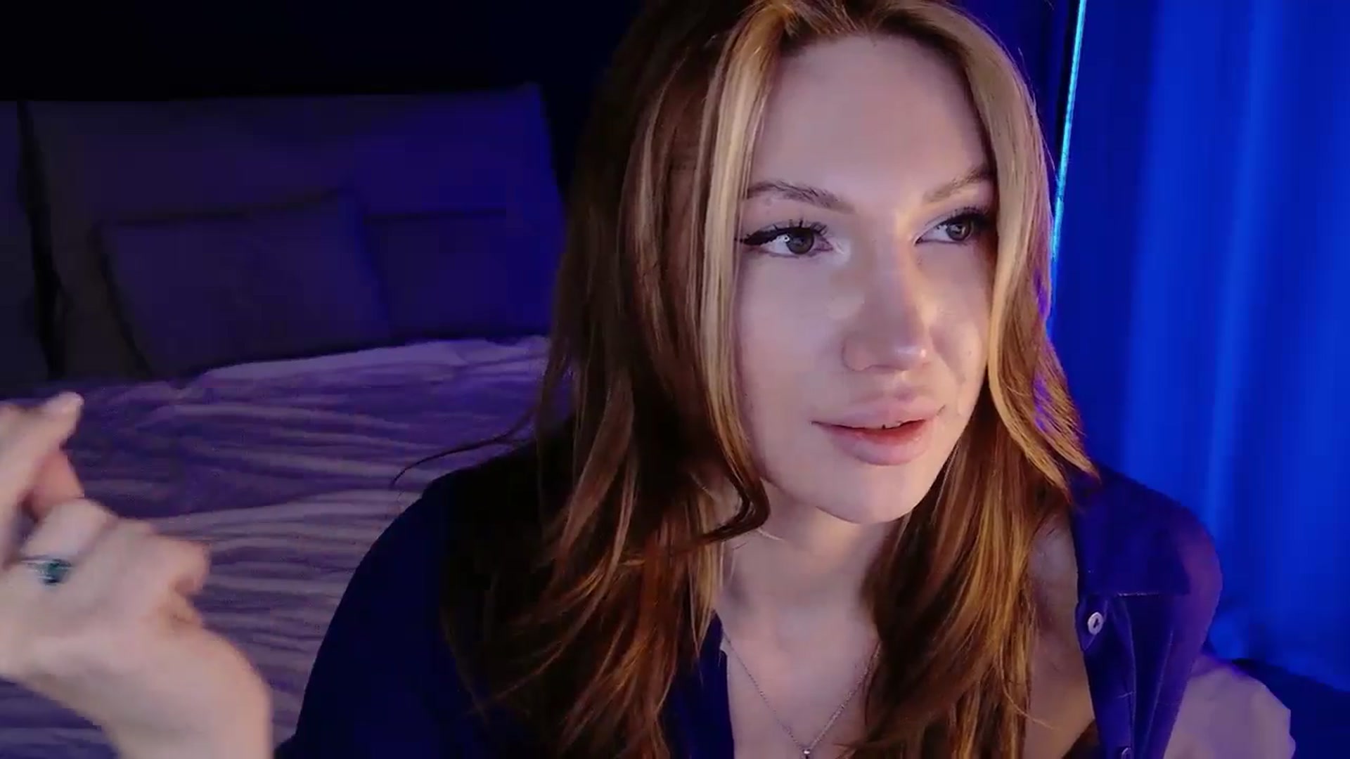 Gallery image thumbnail from LovelyGin's myfreecams stream on, 03/16/2026, 20:58 image 17 of 20