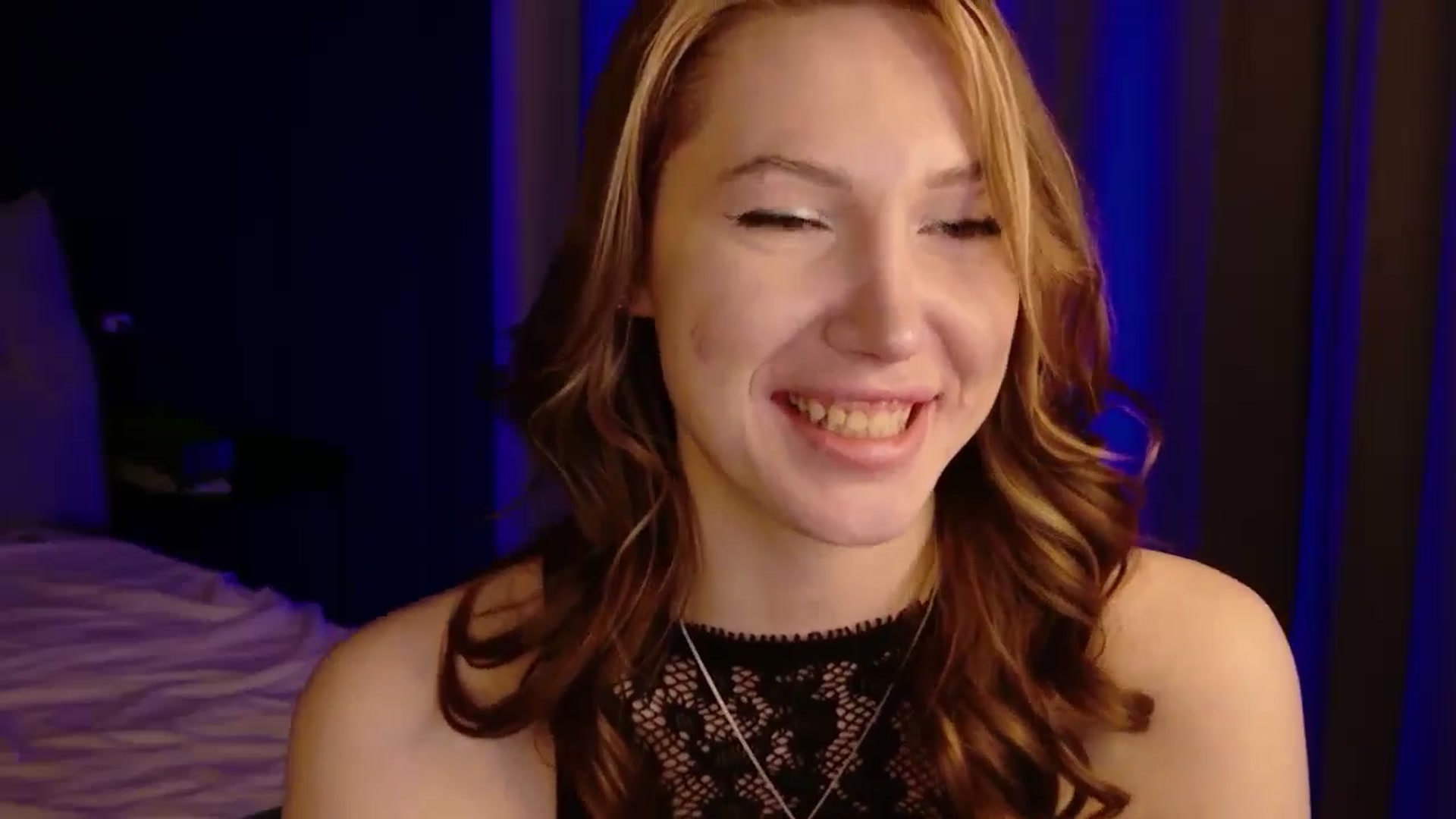 Gallery image thumbnail from LovelyGin's myfreecams stream on, 03/17/2026, 19:25 image 16 of 20