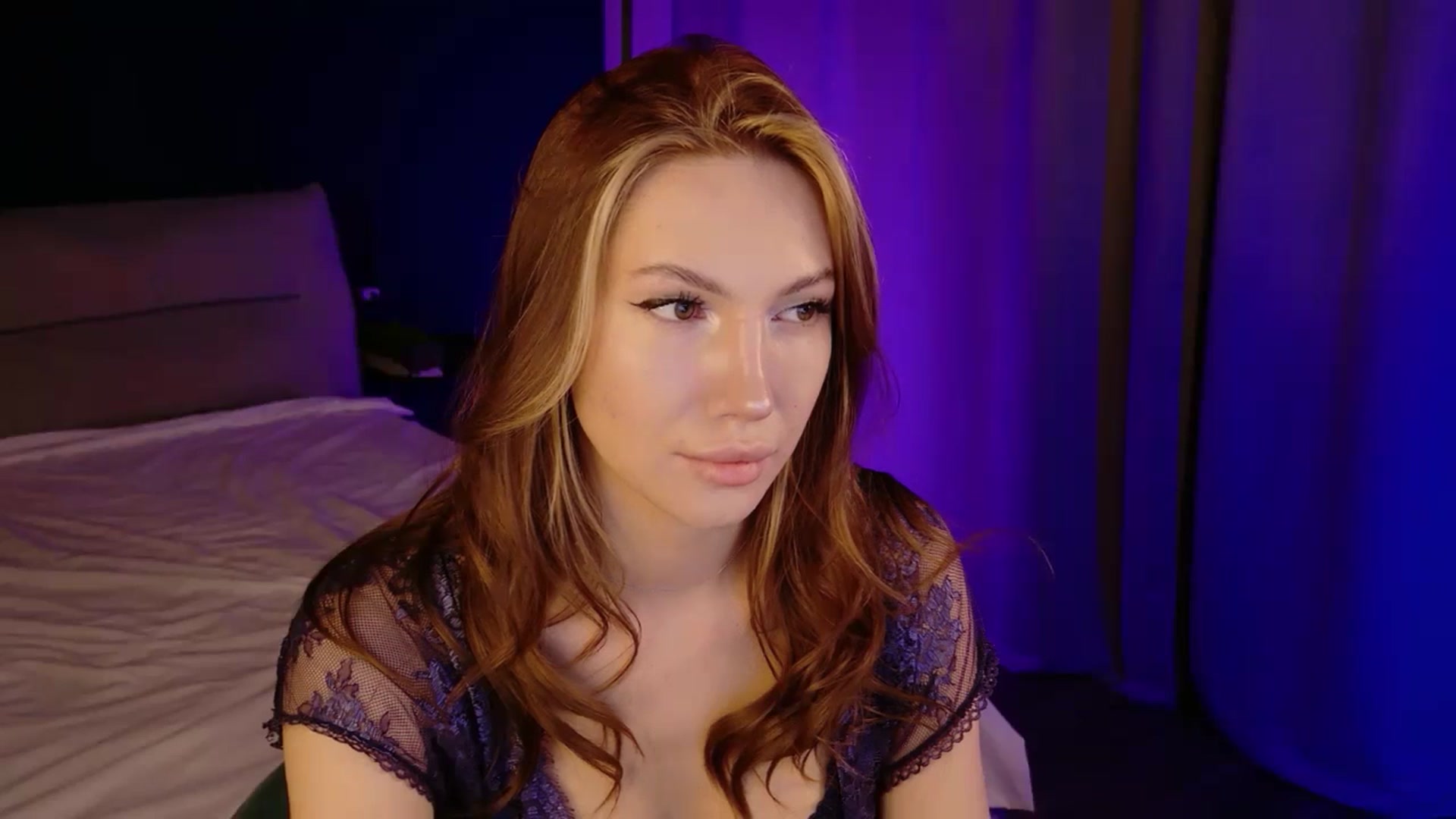 Gallery image thumbnail from LovelyGin's myfreecams stream on, 03/18/2026, 17:29 image 18 of 20