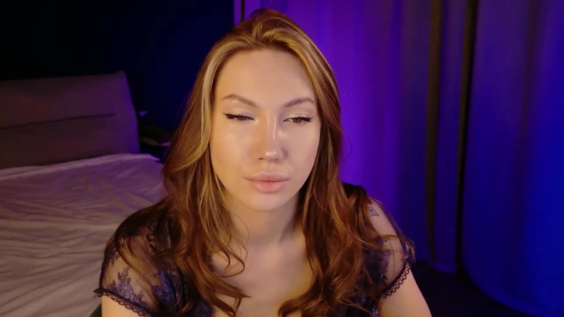 Gallery image thumbnail from LovelyGin's myfreecams stream on, 03/18/2026, 17:29 image 16 of 20
