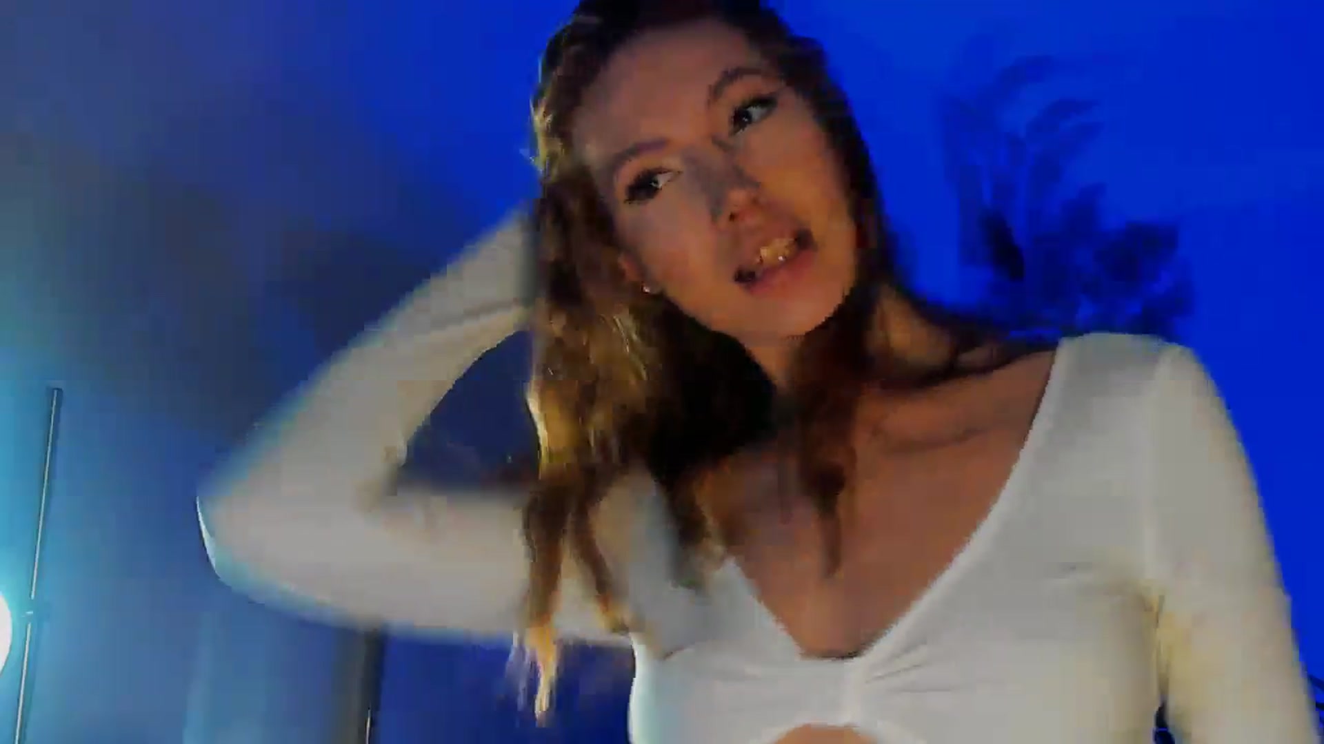 Gallery image thumbnail from LovelyGin's myfreecams stream on, 03/19/2026, 16:38 image 9 of 20