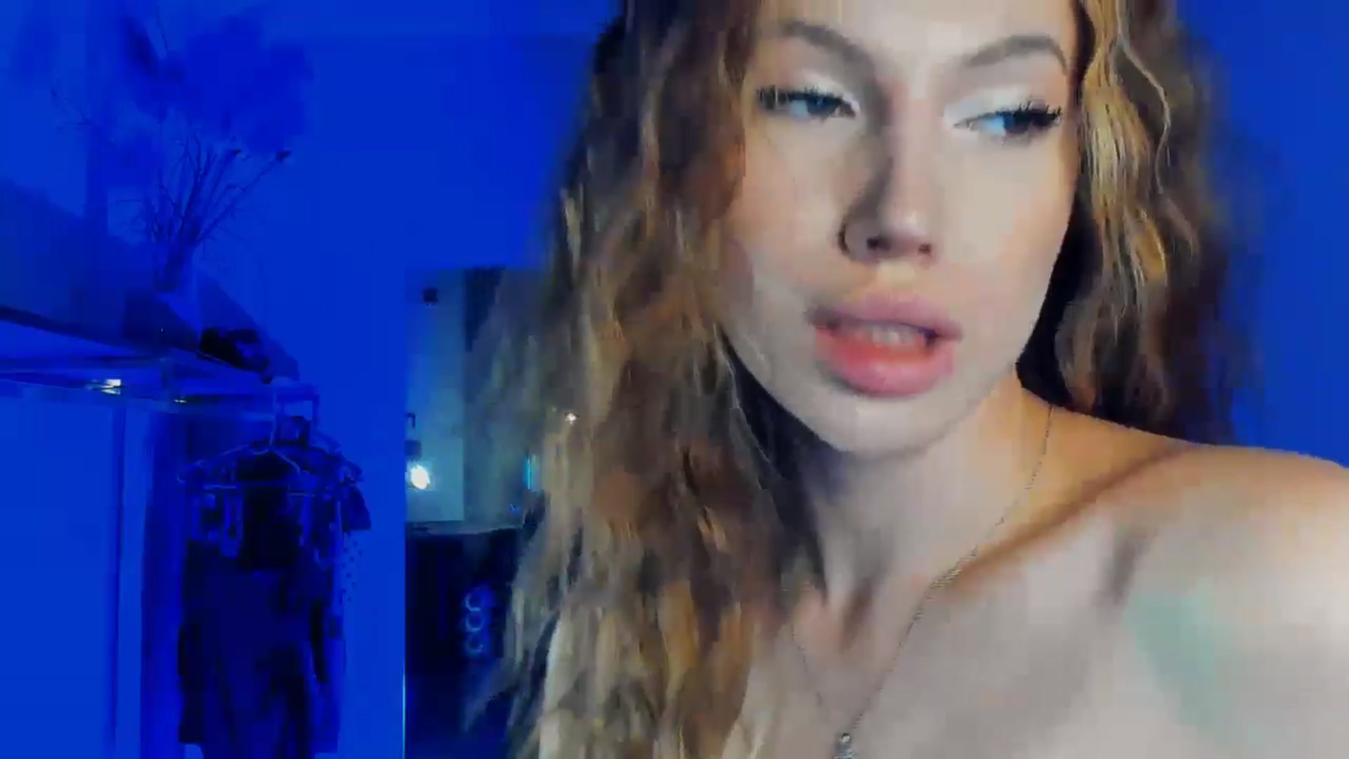 Gallery image thumbnail from LovelyGin's myfreecams stream on, 03/19/2026, 18:04 image 10 of 20