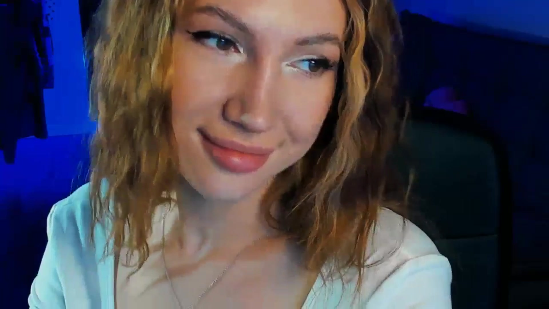 Gallery image thumbnail from LovelyGin's myfreecams stream on, 03/19/2026, 18:04 image 7 of 20