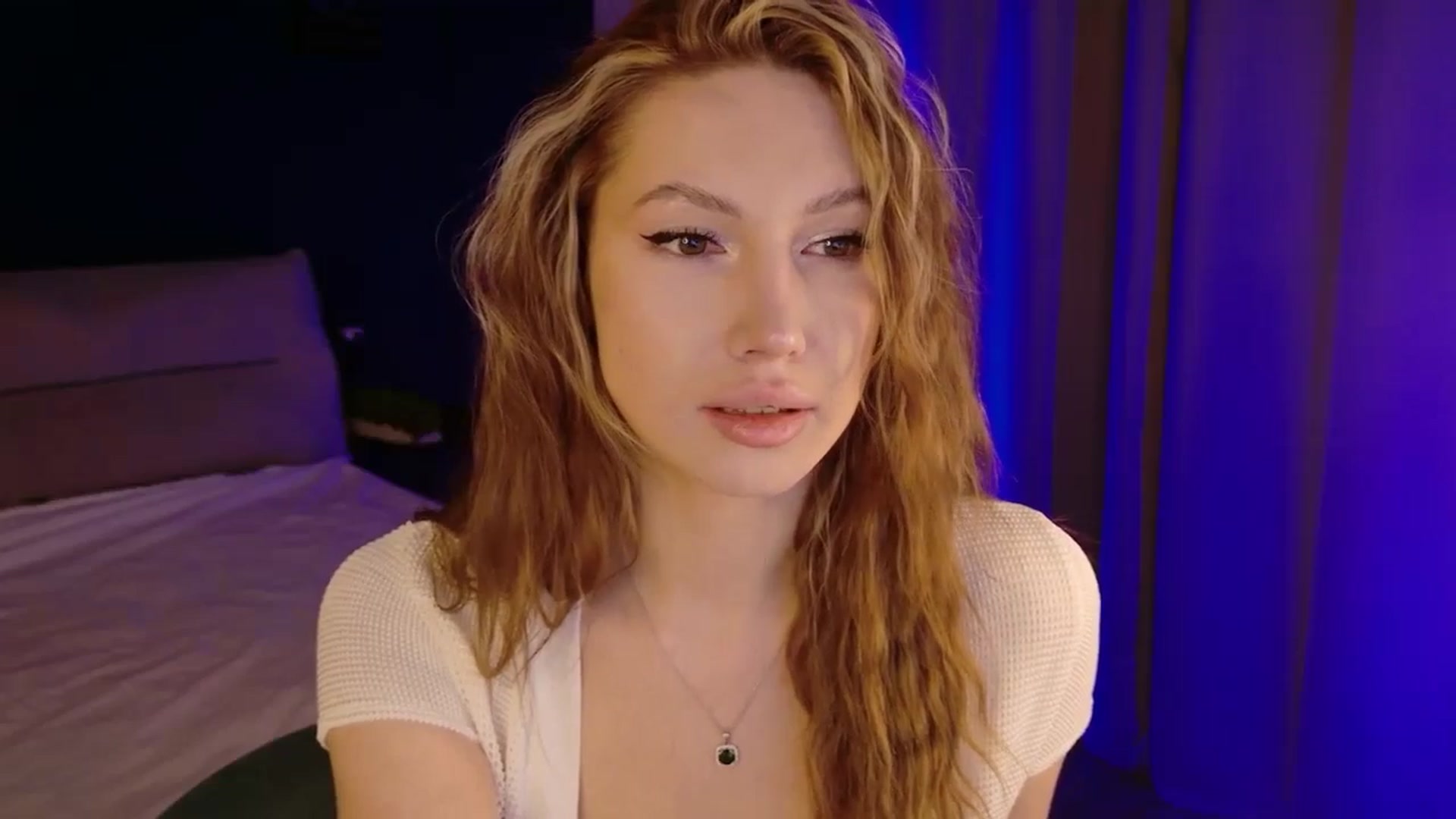 Gallery image thumbnail from LovelyGin's myfreecams stream on, 03/25/2026, 15:32 image 10 of 20