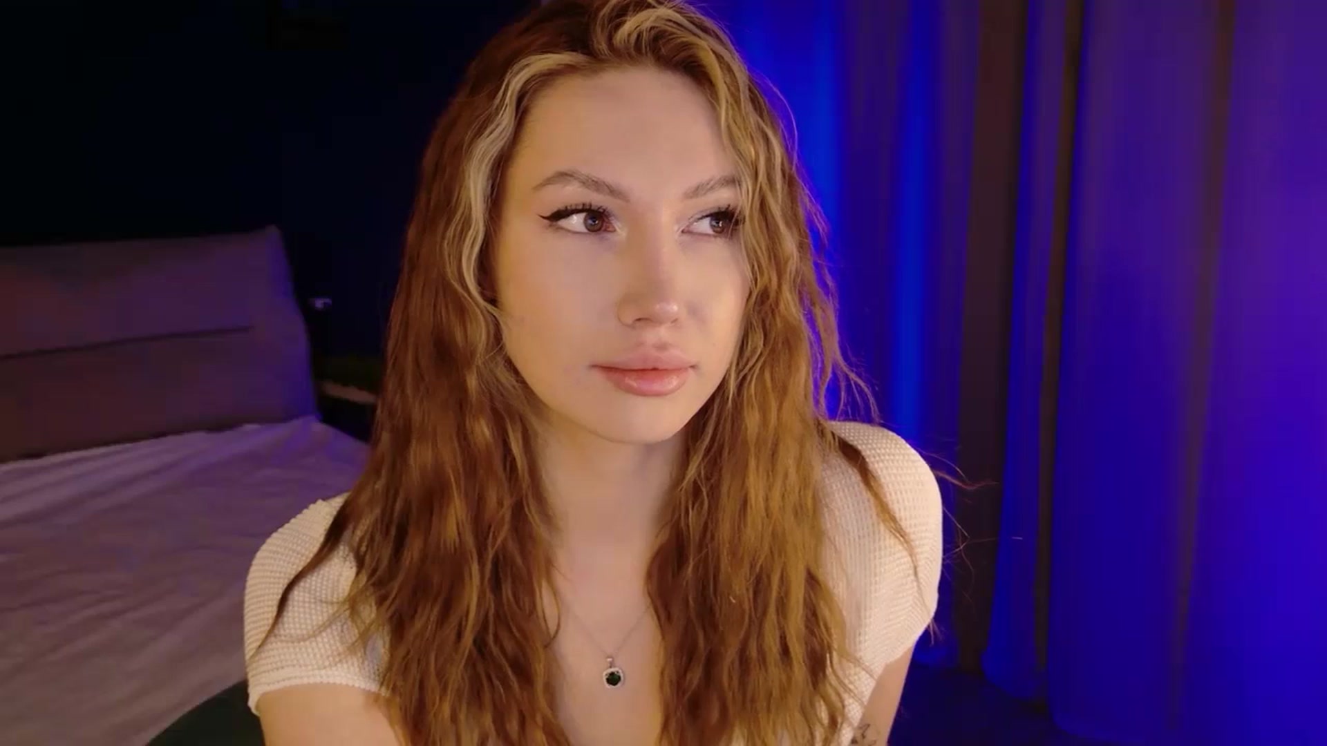 Gallery image thumbnail from LovelyGin's myfreecams stream on, 03/25/2026, 15:32 image 7 of 20