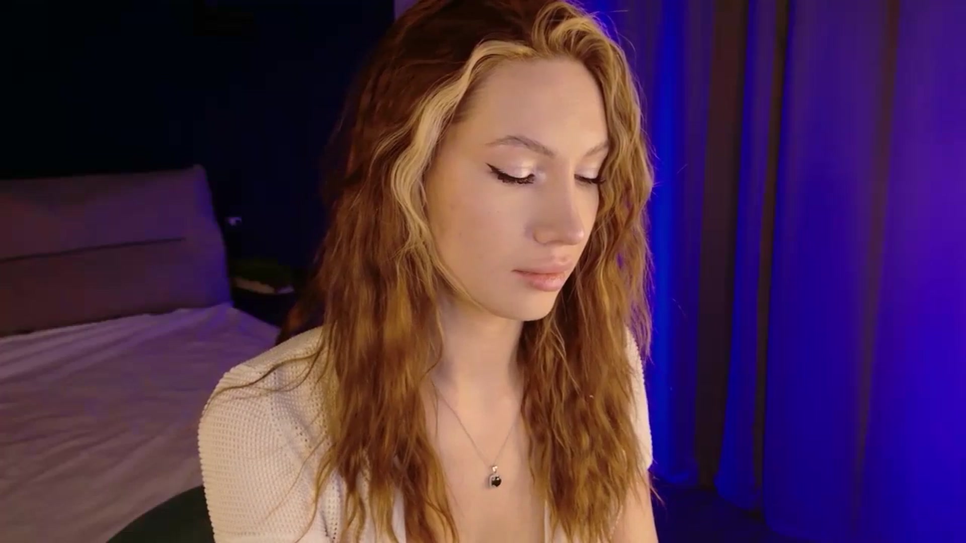 Gallery image thumbnail from LovelyGin's myfreecams stream on, 03/25/2026, 15:32 image 2 of 20