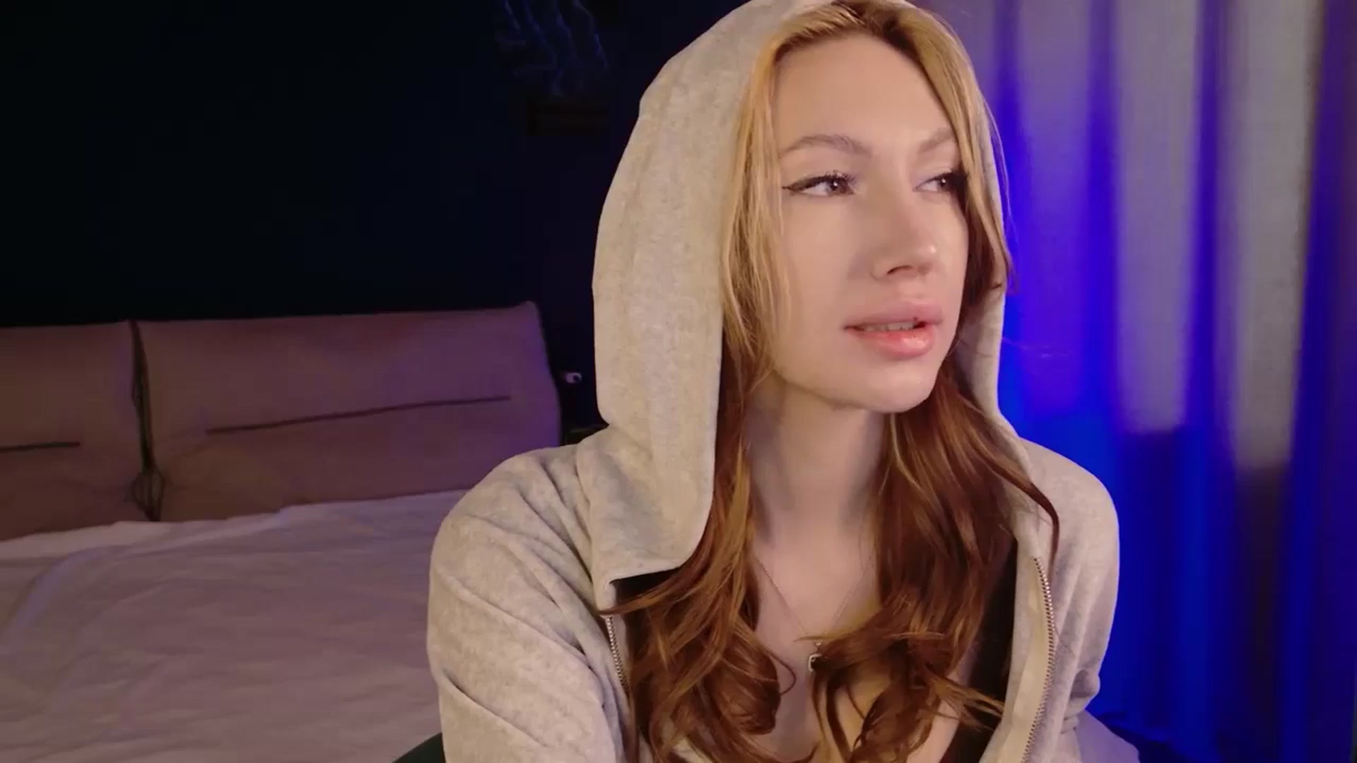 Gallery image thumbnail from LovelyGin's myfreecams stream on, 03/27/2026, 14:34 image 1 of 20