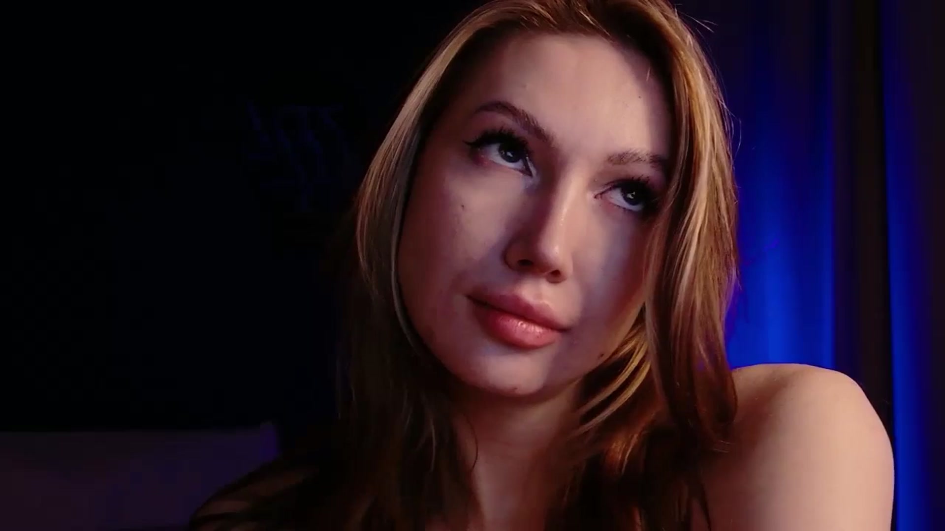 Gallery image thumbnail from LovelyGin's myfreecams stream on, 03/27/2026, 19:54 image 17 of 20