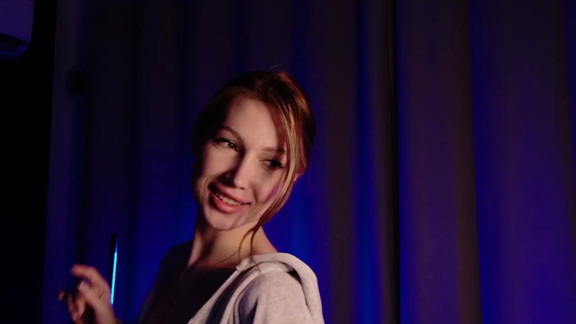 Gallery image thumbnail from LovelyGin's myfreecams stream on, 03/27/2026, 21:14 image 13 of 20