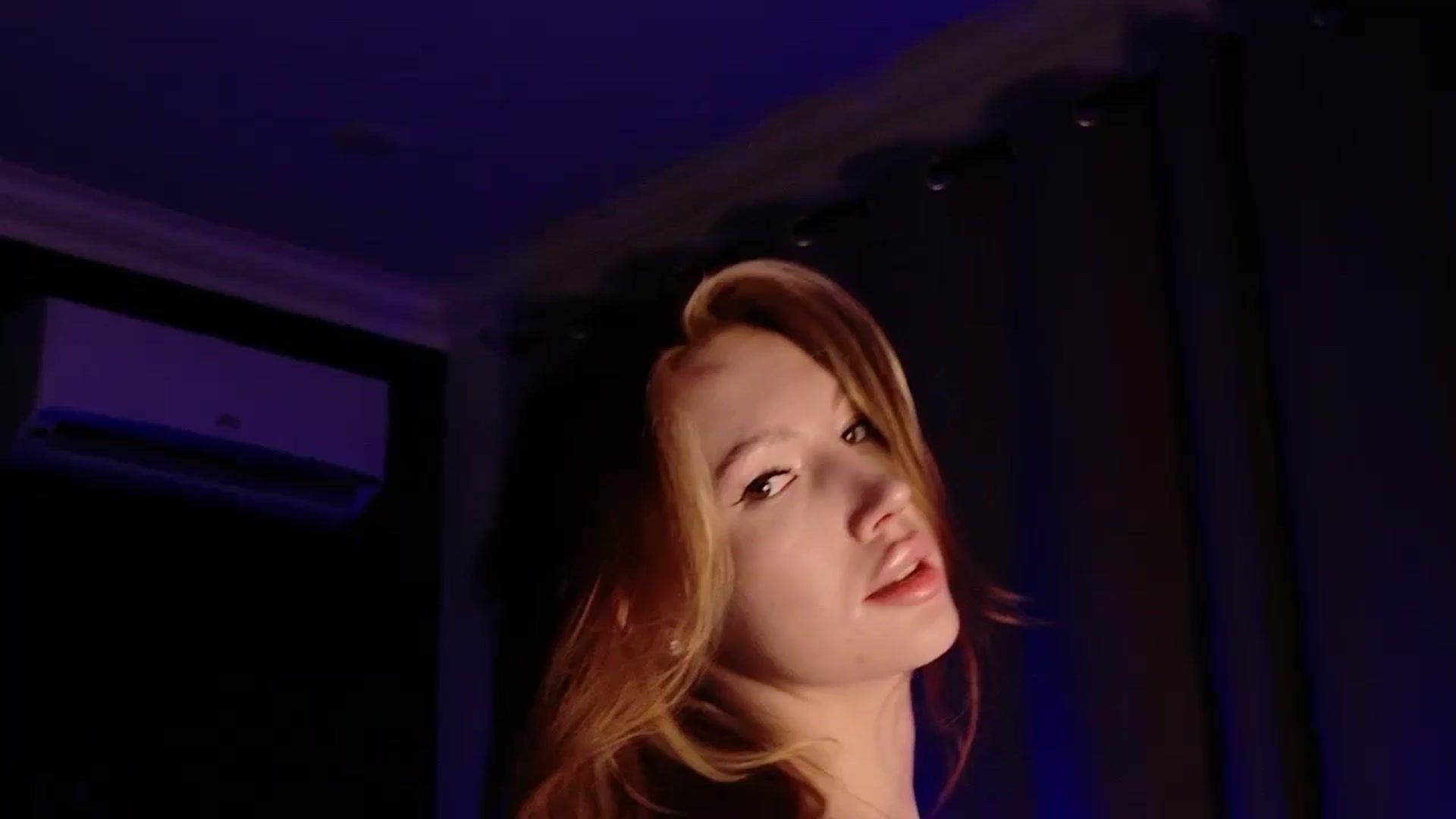 Gallery image thumbnail from LovelyGin's myfreecams stream on, 03/27/2026, 21:14 image 5 of 20
