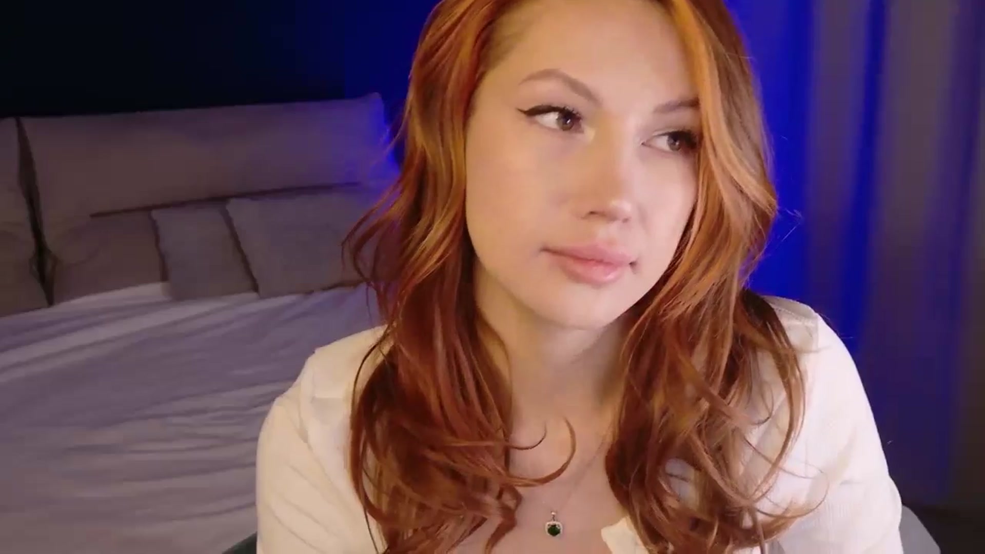Gallery image thumbnail from LovelyGin's myfreecams stream on, 04/09/2026, 15:42 image 8 of 20